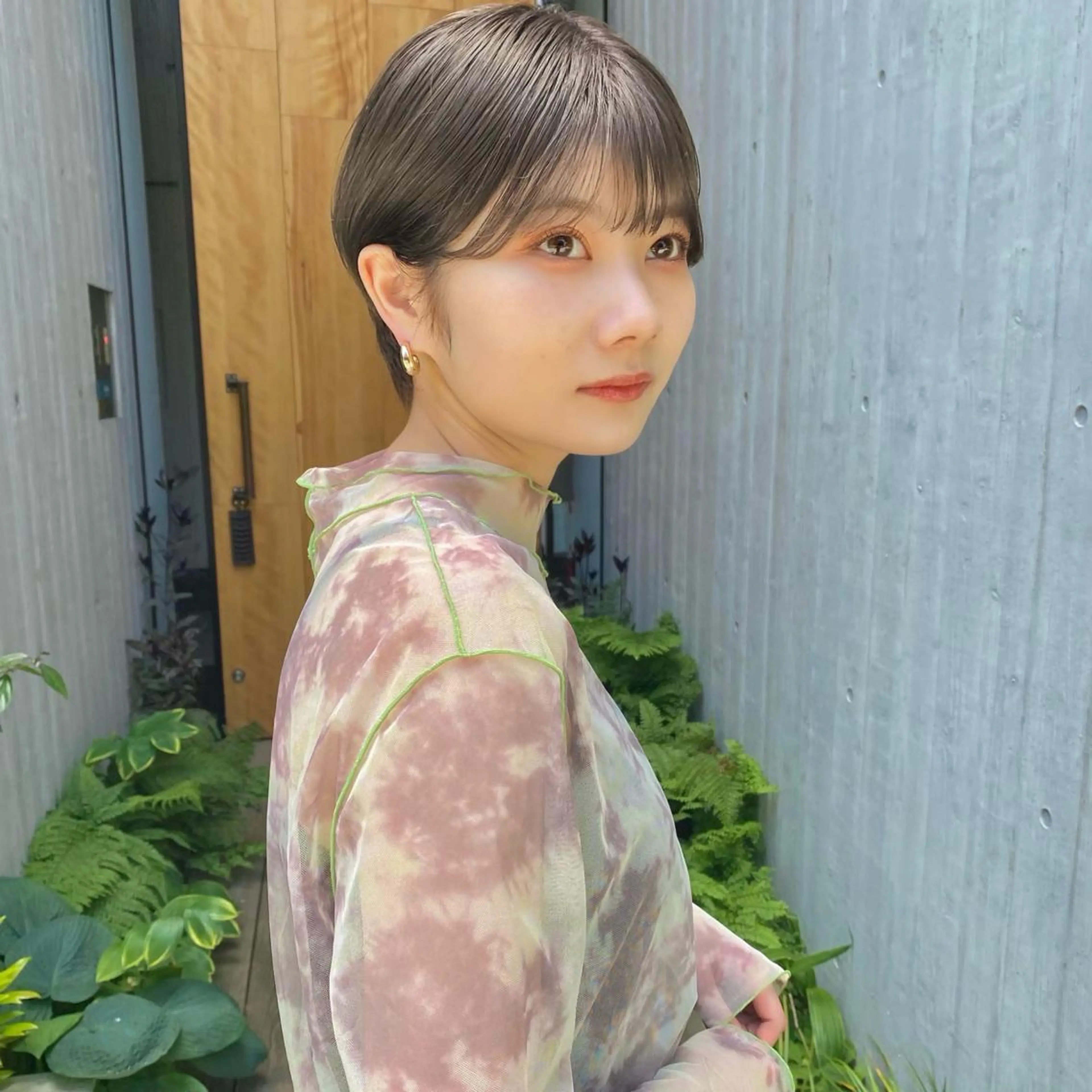 ショート カラー 透明感カラー ショートヘア カット ヘアカラー トリートメント ボブ/縮毛矯正/ レイヤー/塚田のヘアスタイル