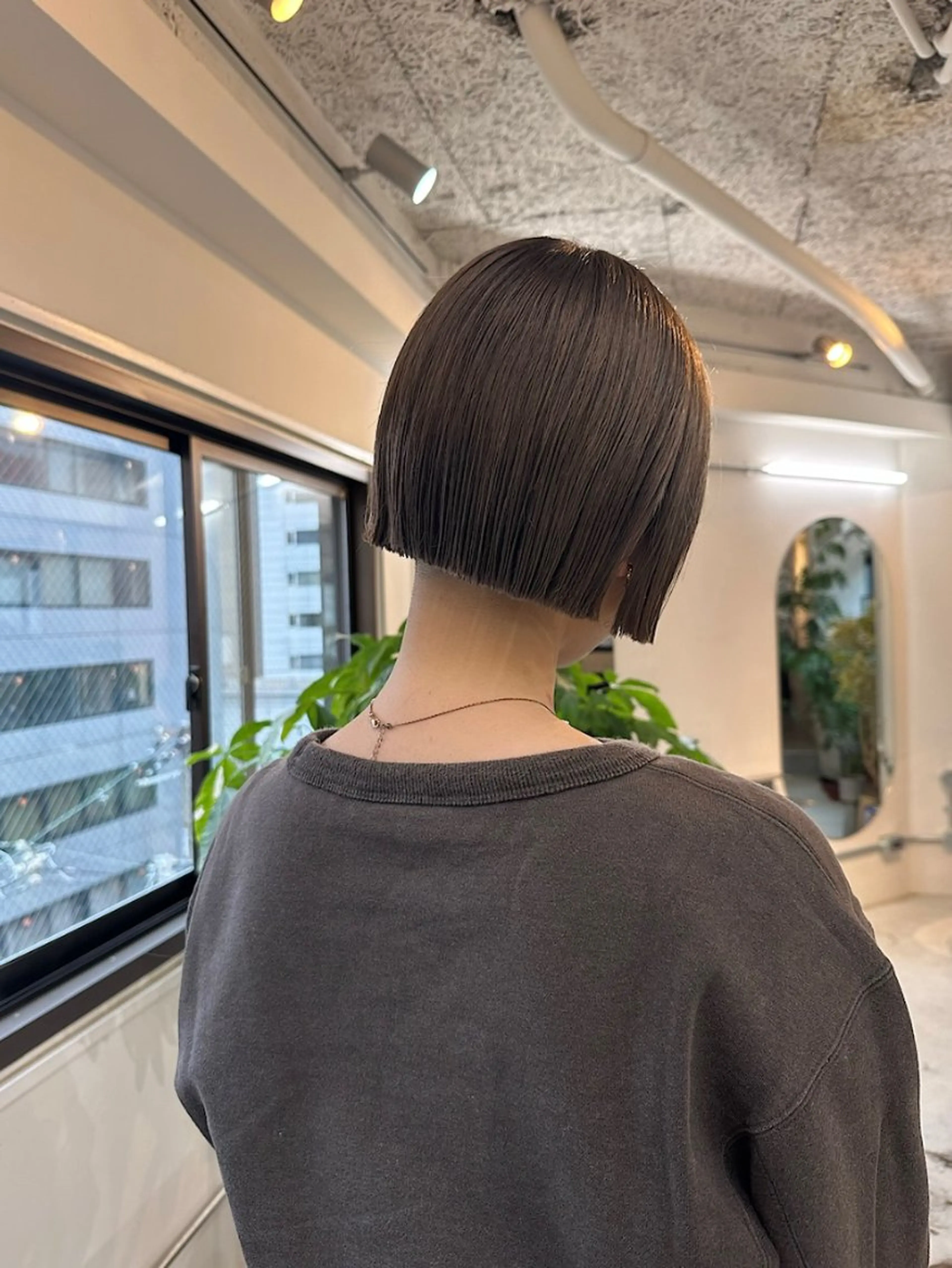 ショート カラー ハイトーンカラー ボブ FavyS「フェイヴィーズ」所属・竹中 彩音のヘアスタイル