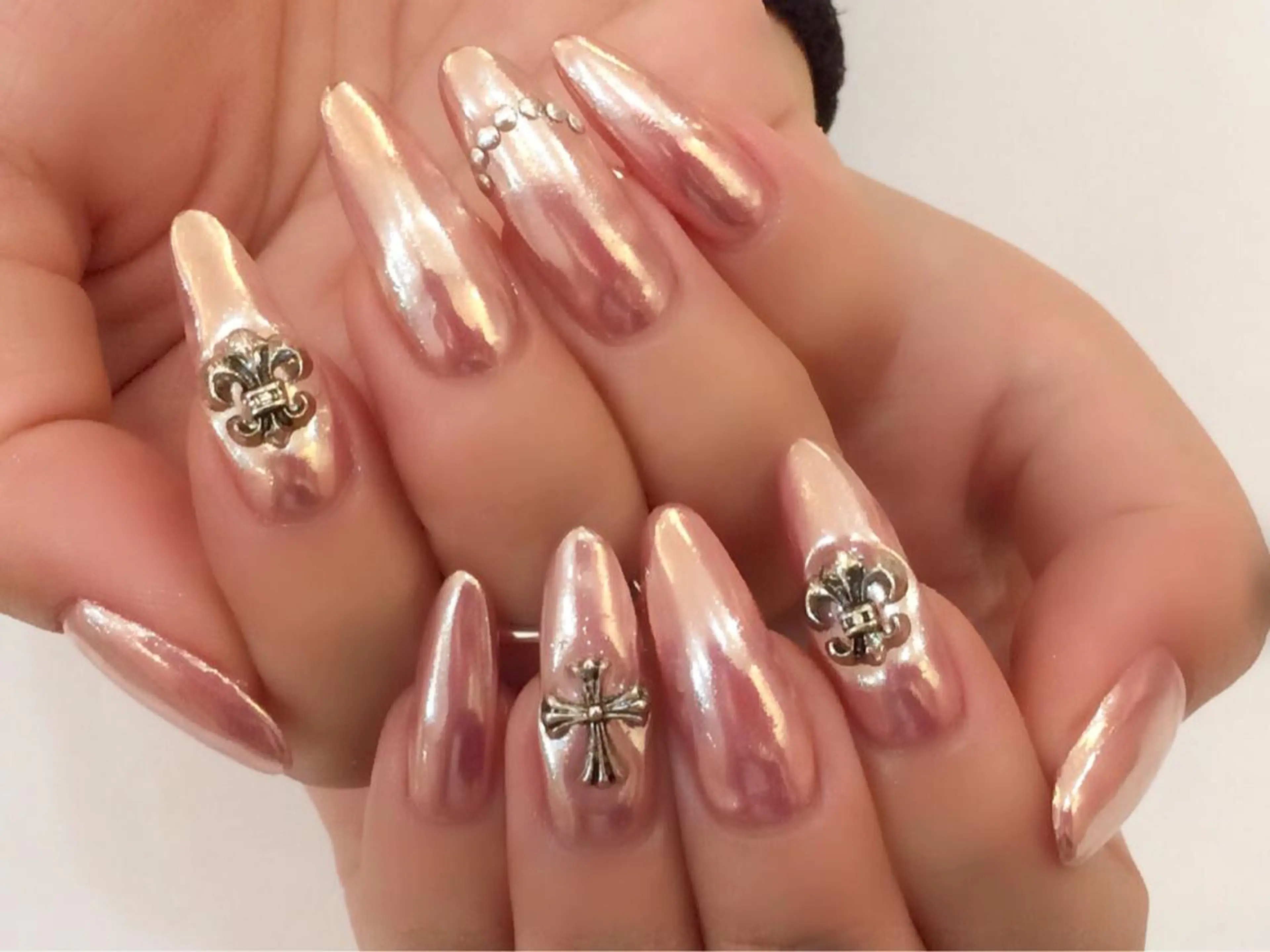 ロング カラー メンズ キッズ ネイル 学生(メンズ向け) ピンクカラー 学生 ロング アートネイル NAILSGOGO shibuyaのネイルデザイン