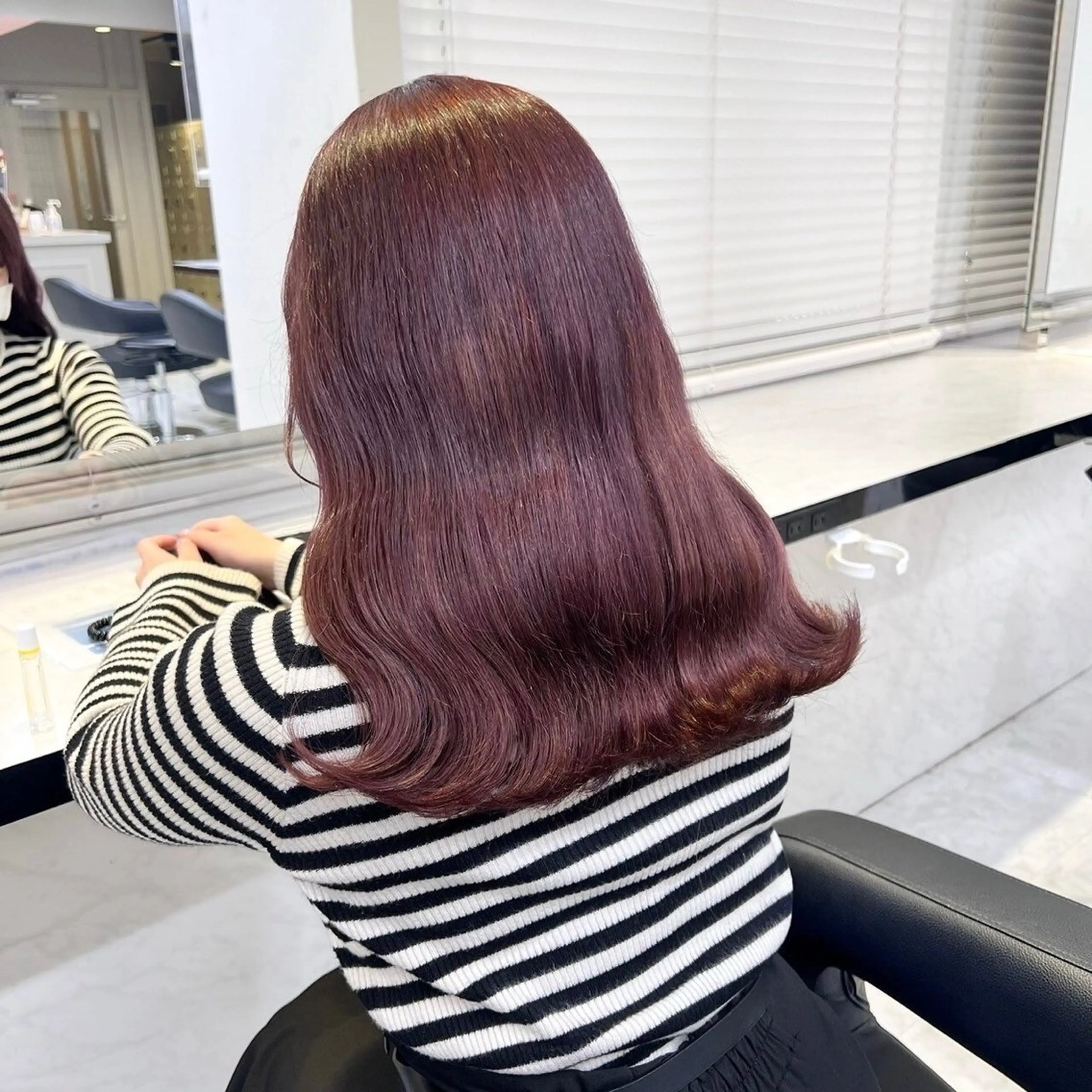 ミディアム カラー 赤みなし艶カラー🍈 ユウナ🍈🤍のヘアスタイル