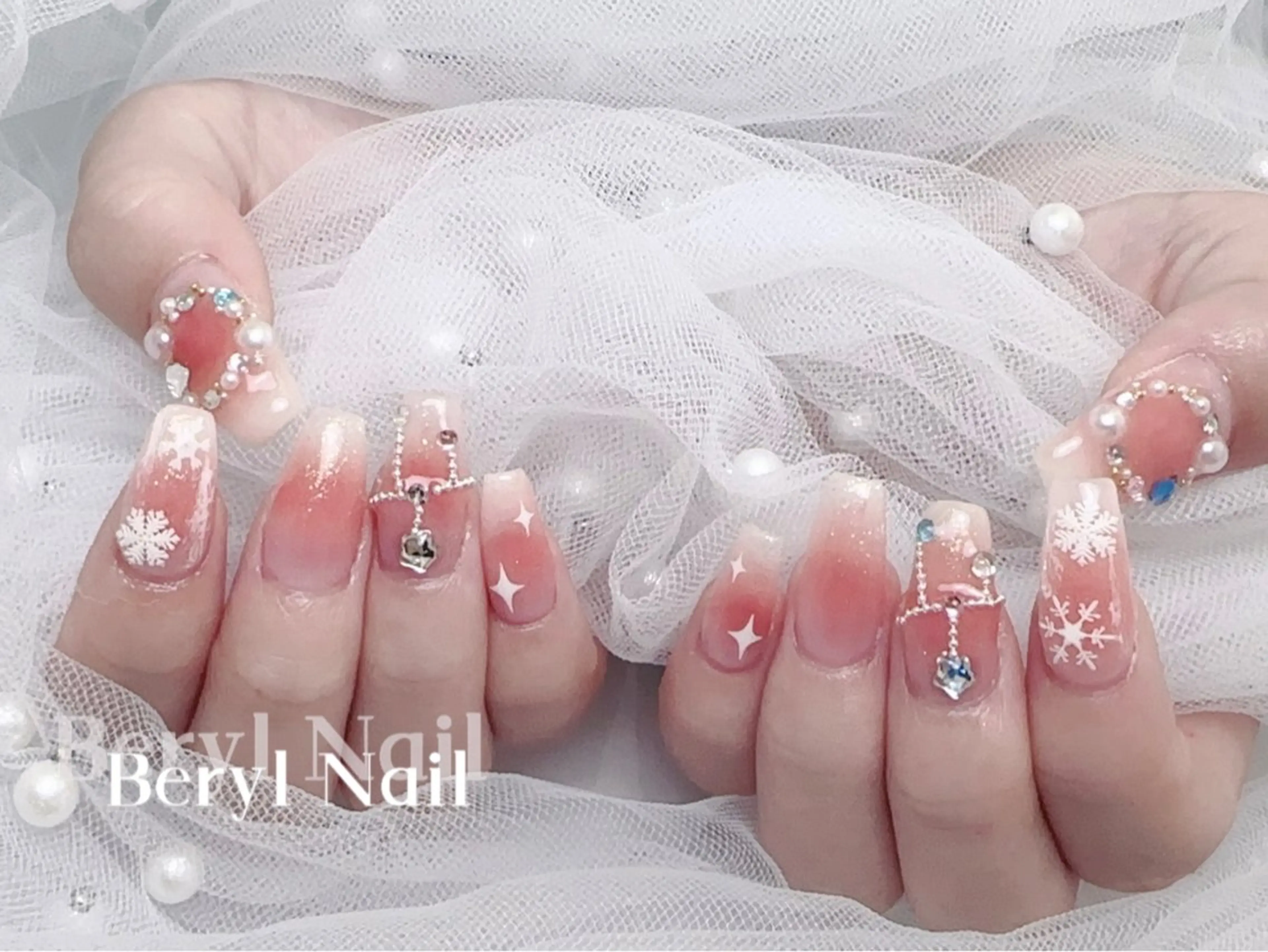 ロング ハンドネイル Beryl Nail所属・Beryl Nail 新大久保のネイルデザイン