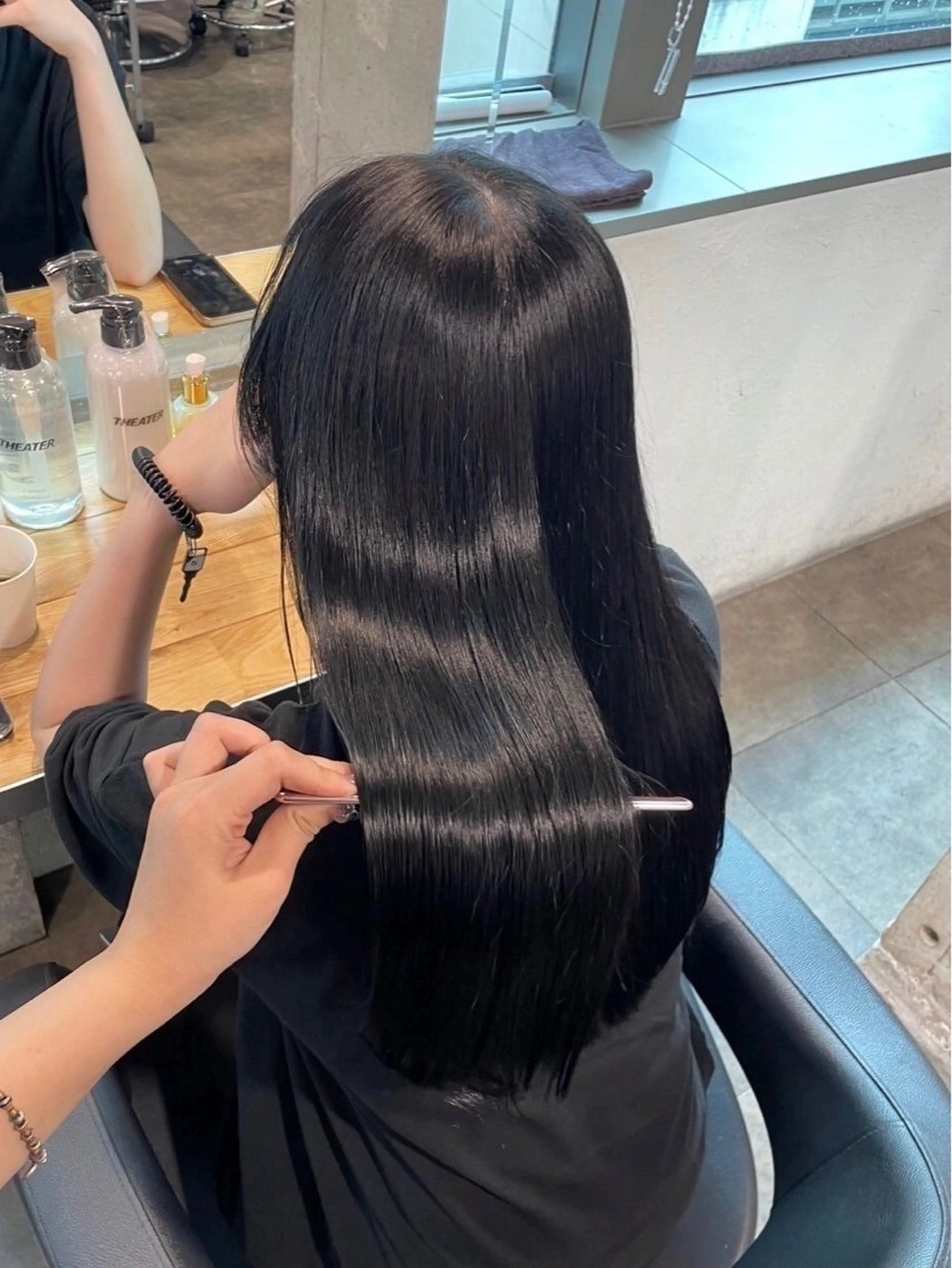 ロング カラー ヘアカラー トリートメント 韓国暗髪🩶レイヤー 🩶hayatoのヘアスタイル
