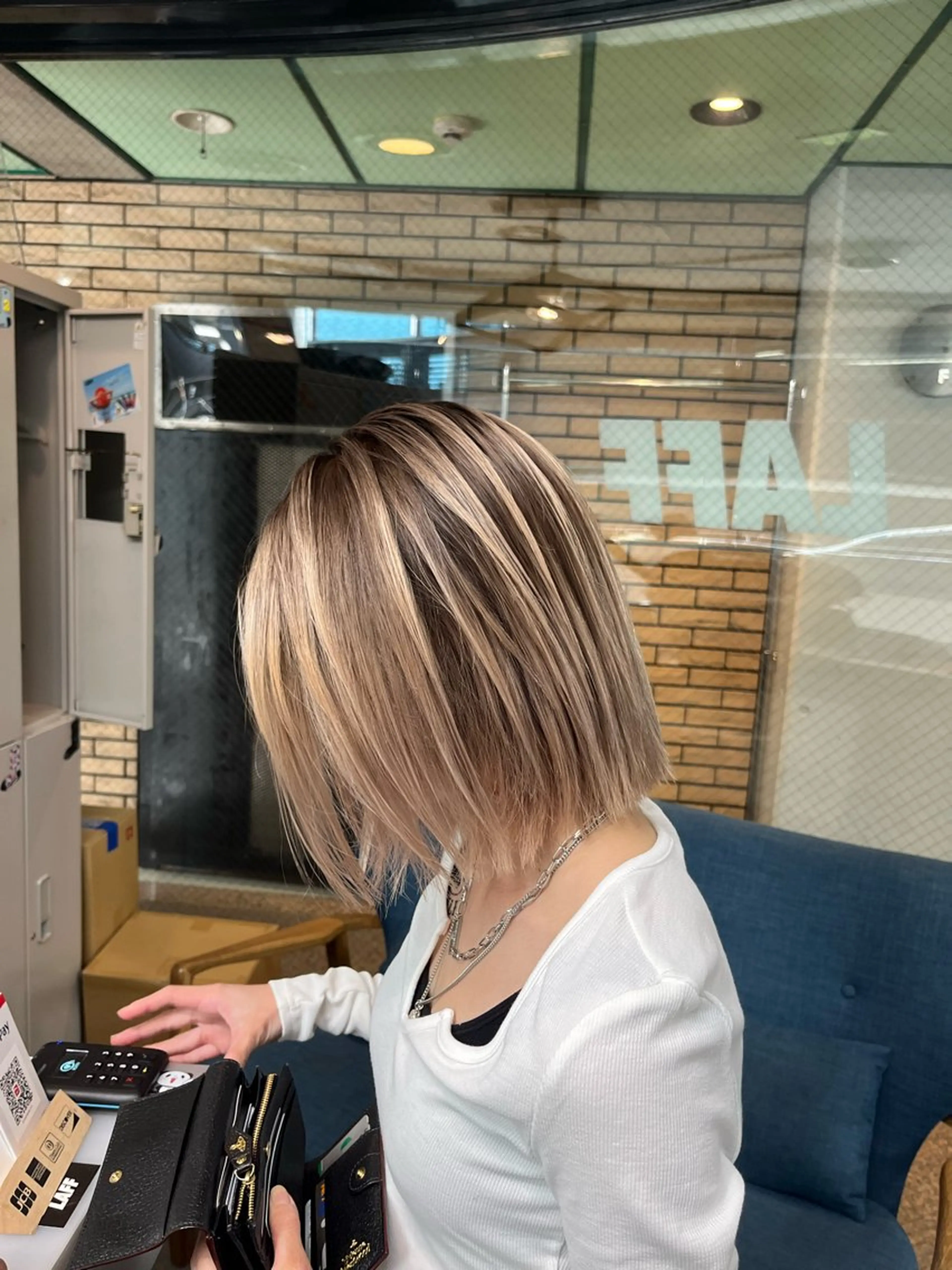 ショート カラー バレイヤージュ レイヤーカット LAFF きよののヘアスタイル
