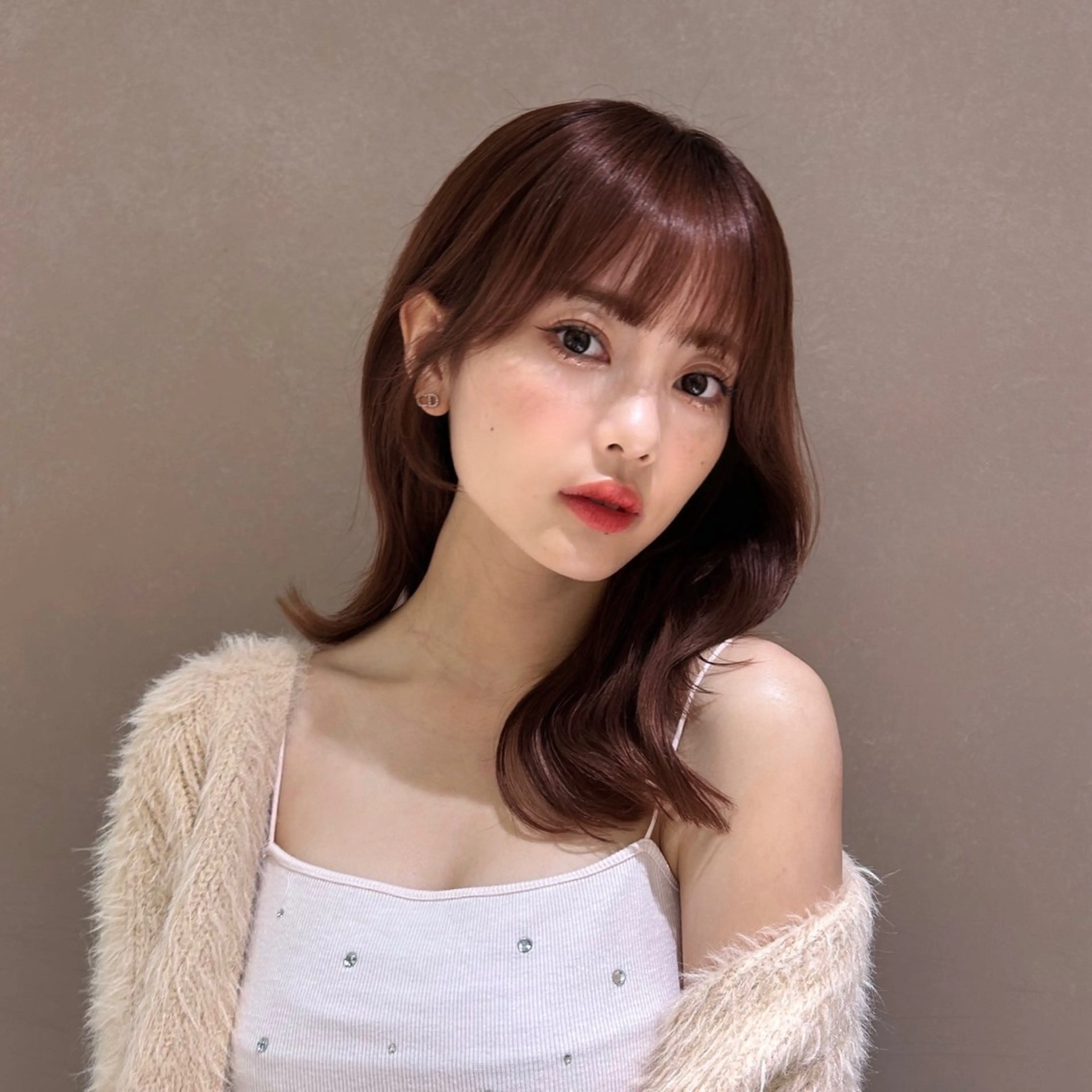 ミディアム カラー くびれヘア ミディアムヘア Chifumiのヘアスタイル