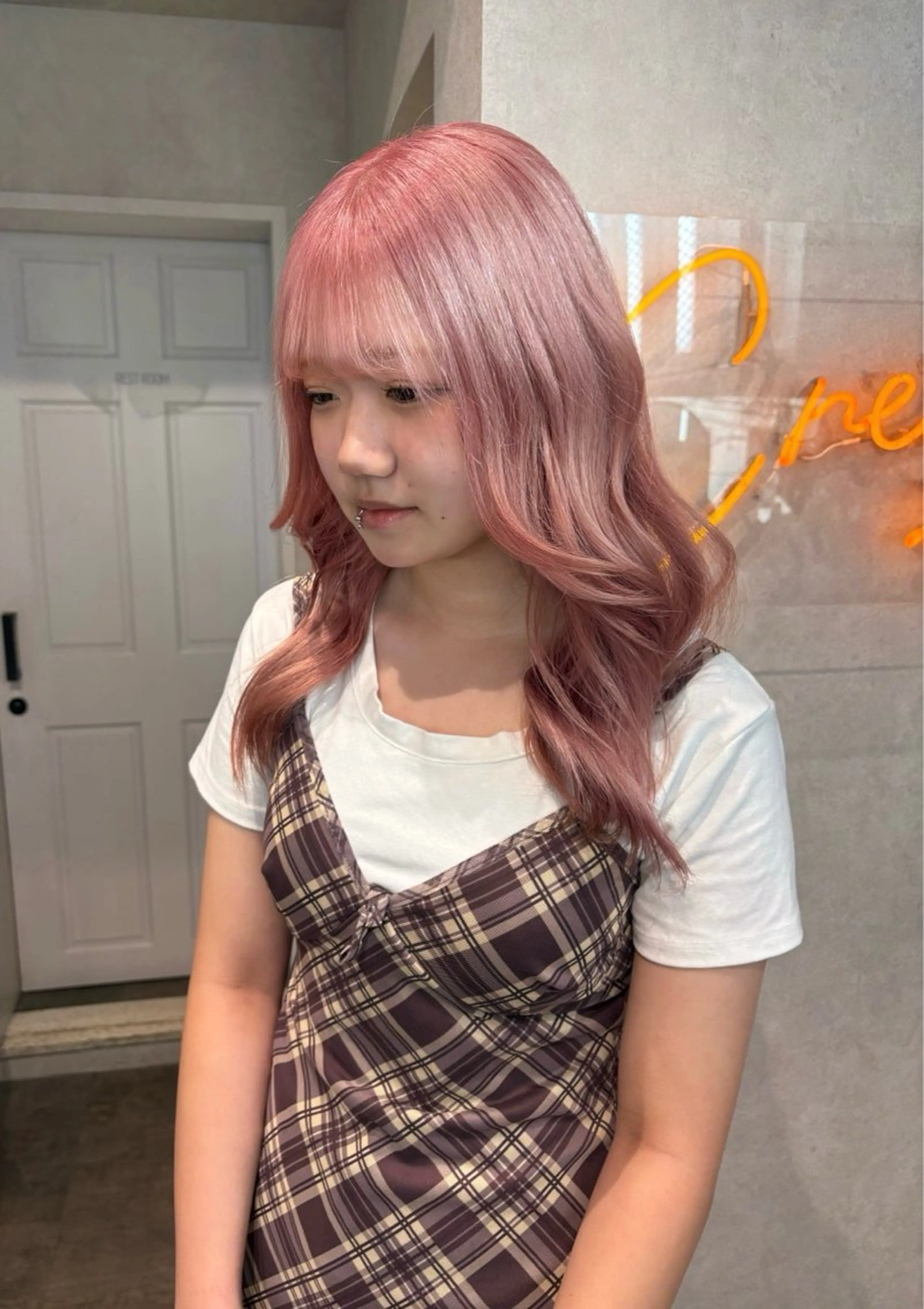 ミディアム カラー ヘアカラー 透明感モテスタイル 💞SHIORI💞のヘアスタイル
