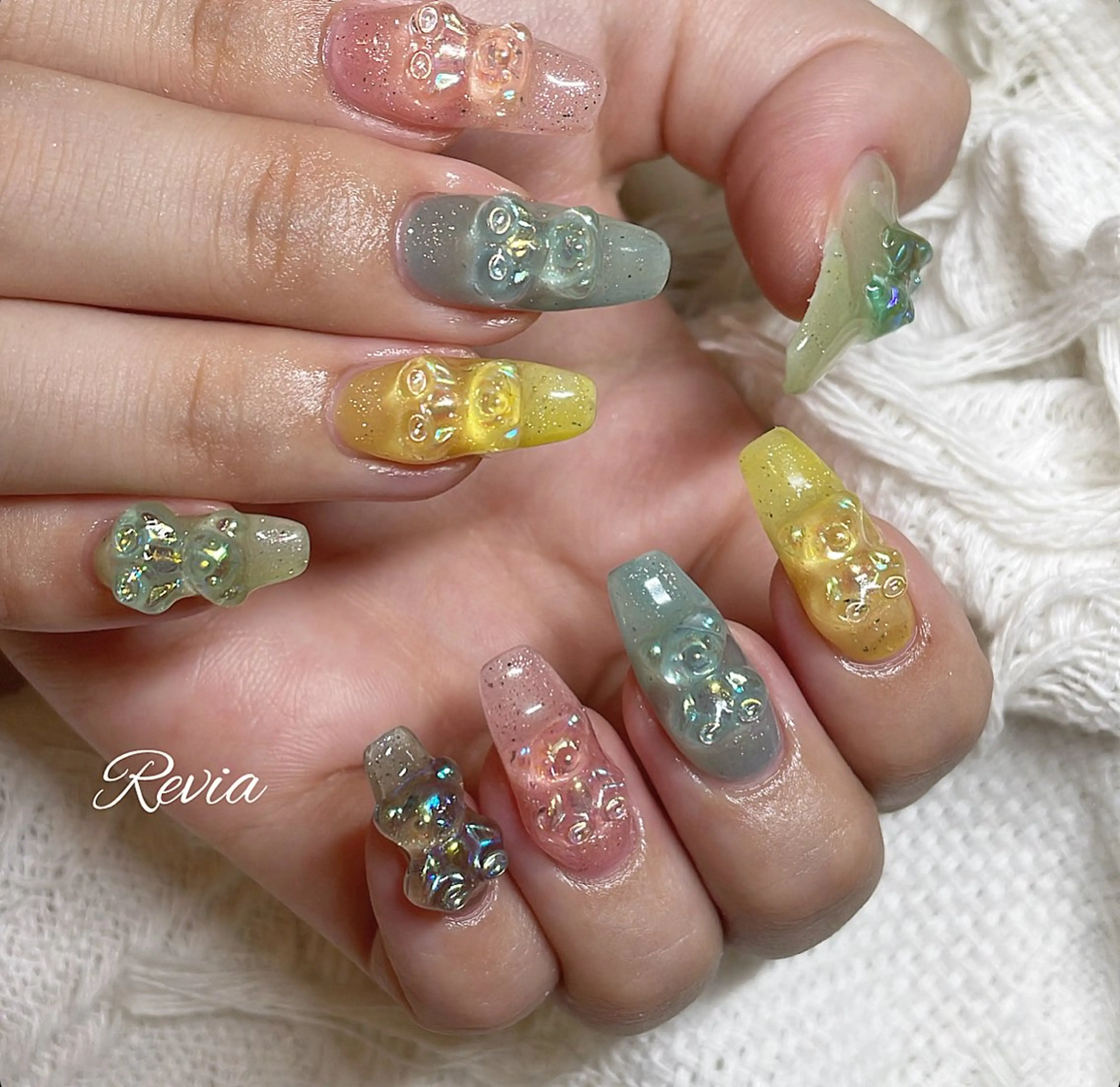 ネイル ハンドネイル revia所属・ERI Nailistのネイルデザイン