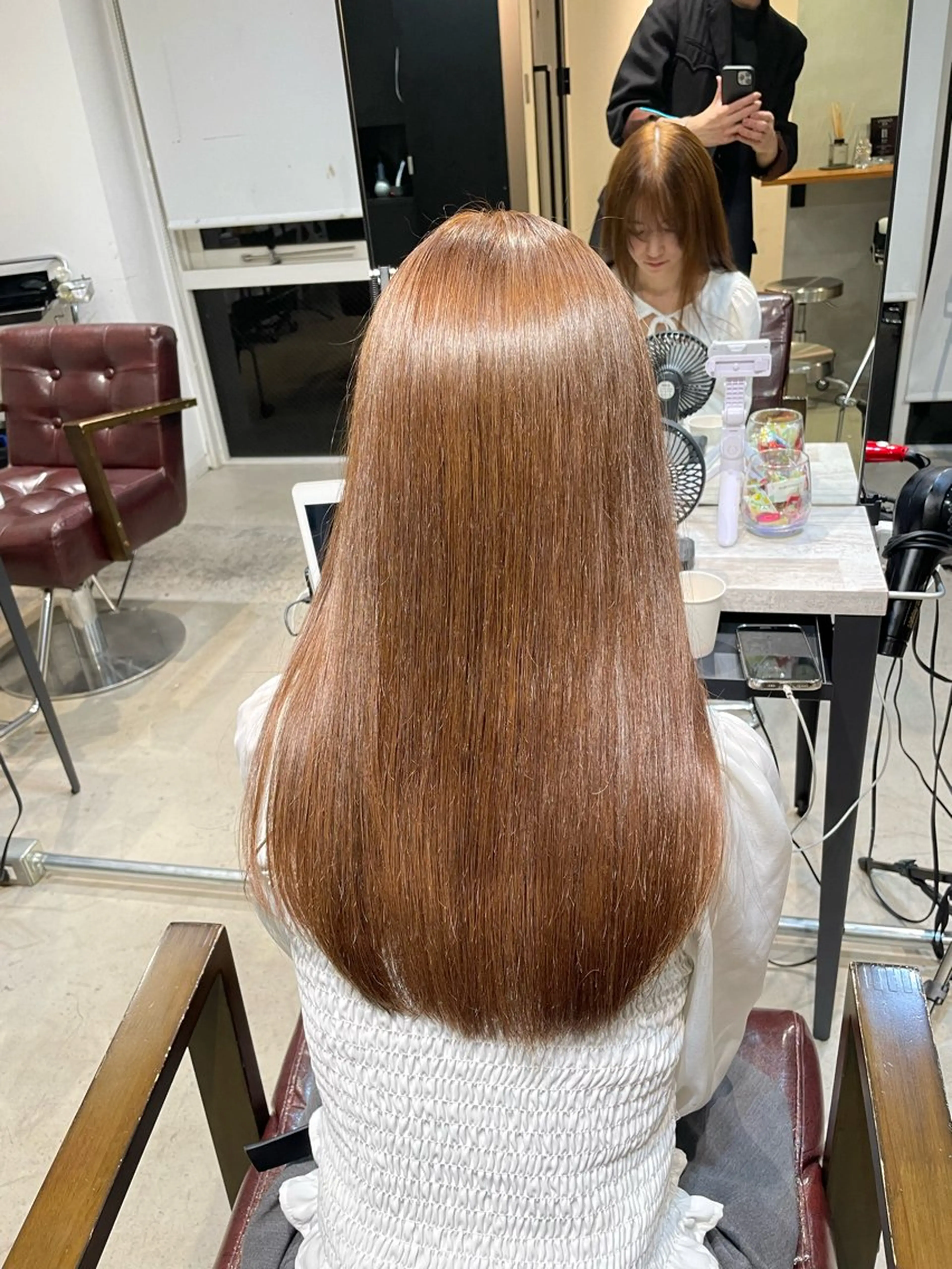 ロング ヘアカラー トリートメント youres hair 新宿3丁目店所属・艶髪/ハイトーン /髪質改善/柴田のヘアスタイル
