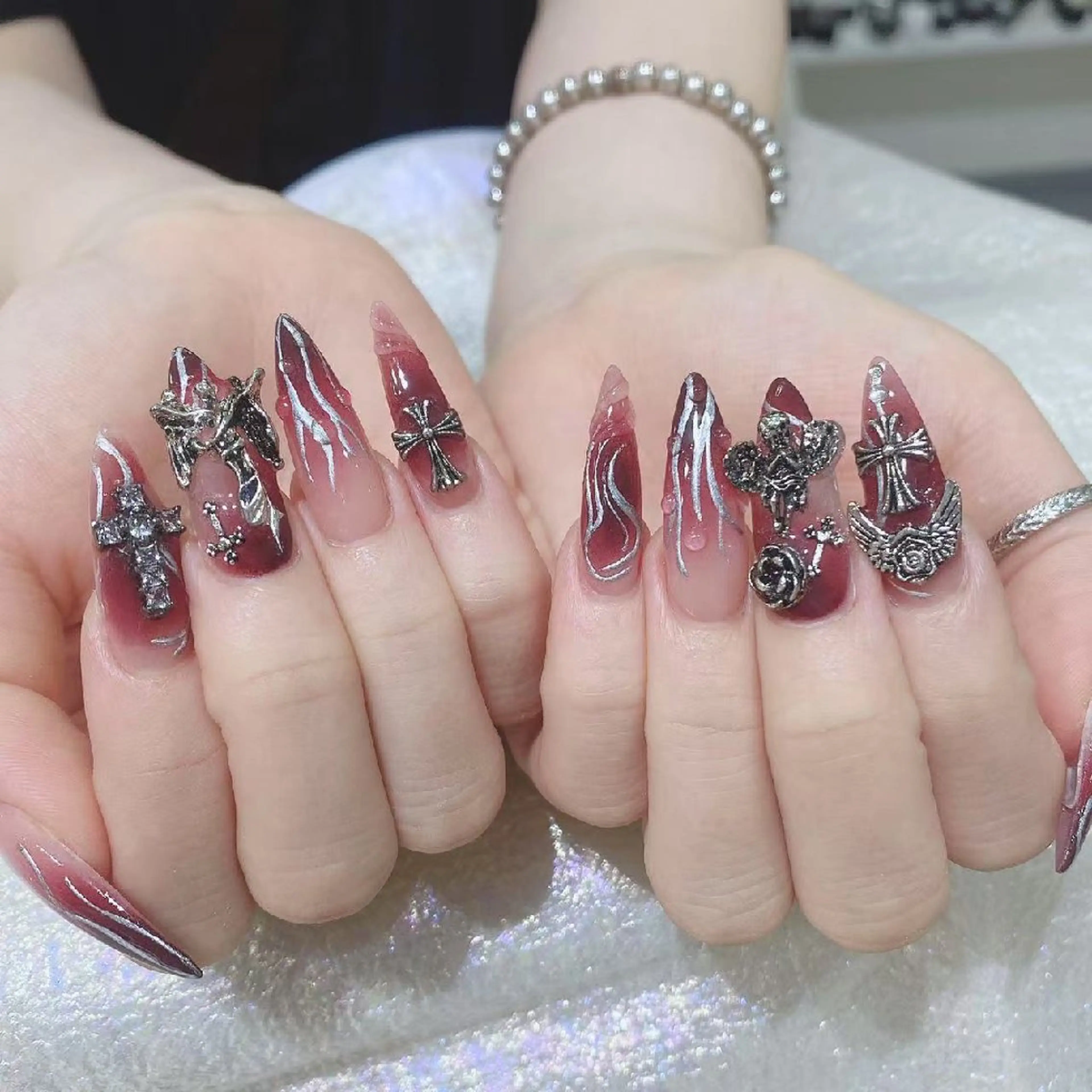 ネイル ハンドネイル Queens みなみのネイルデザイン