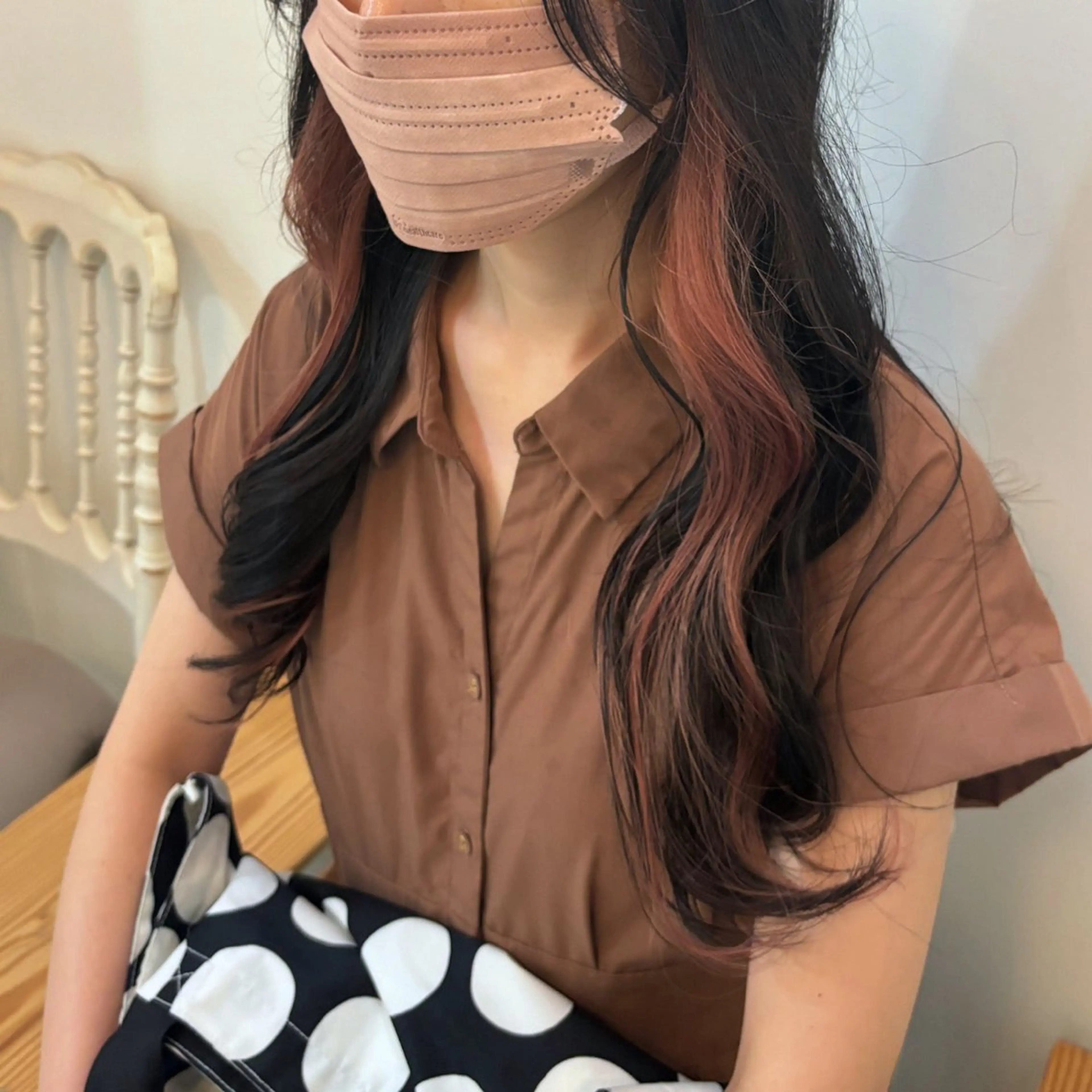 ロング カラー ブリーチ イヤリングカラー ピンクカラー Ｆ.まひろ🎀 暖色カラー／ベージュのヘアスタイル