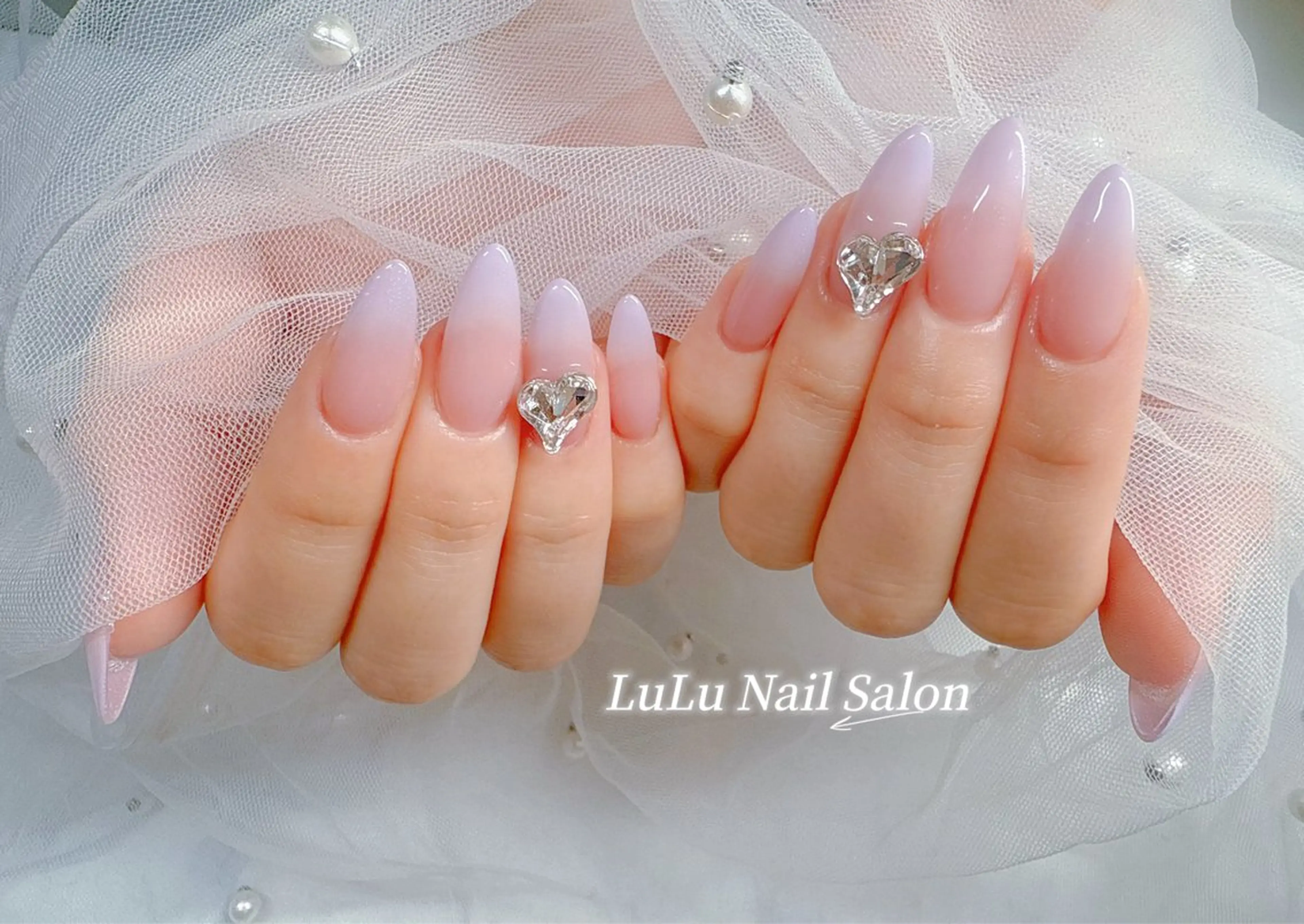 ネイル ハンドネイル LULU Nail  Salon 新宿所属・LU LU NailSalonのネイルデザイン