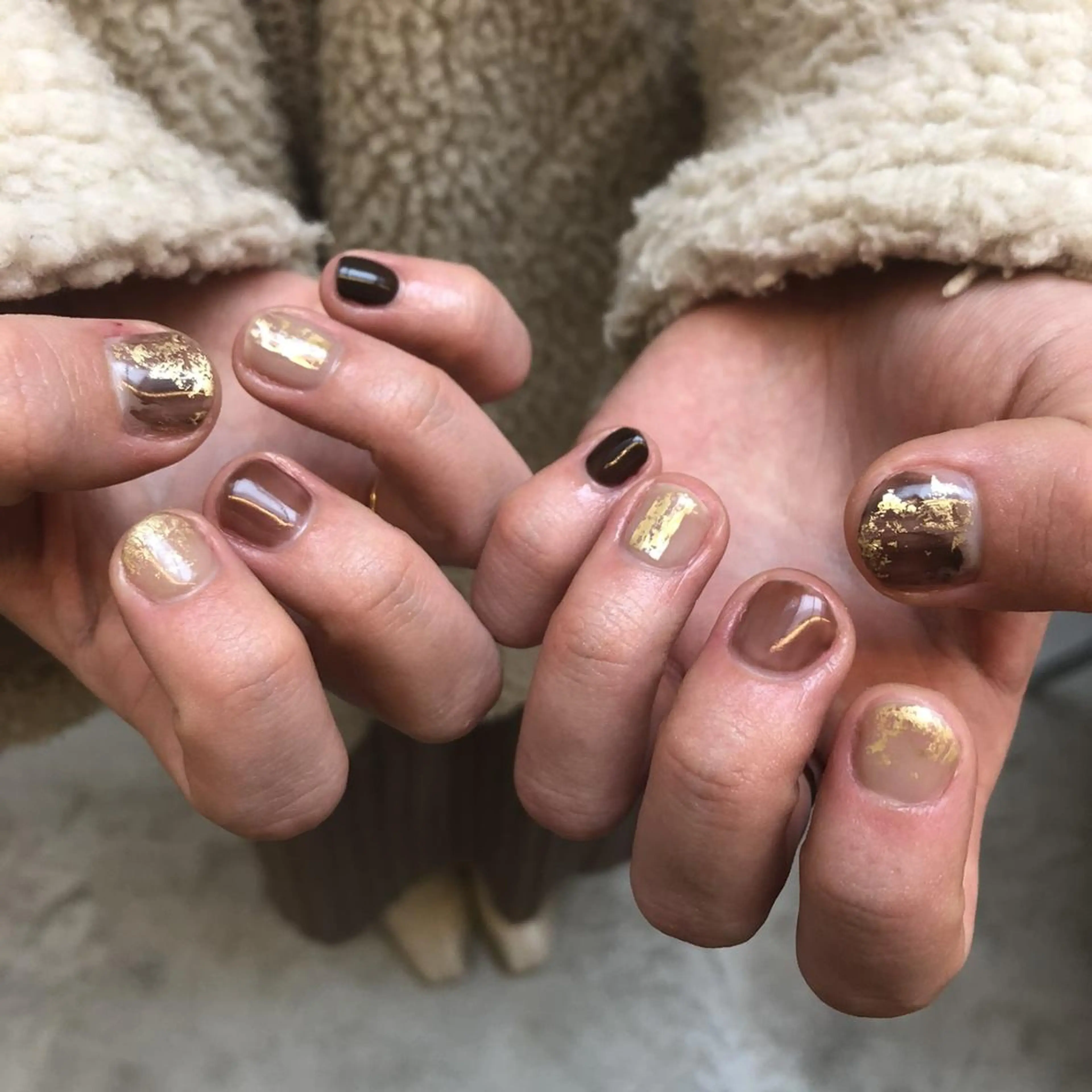 ネイル ブラウン ニュアンスネイル Cariina ☺のネイルデザイン