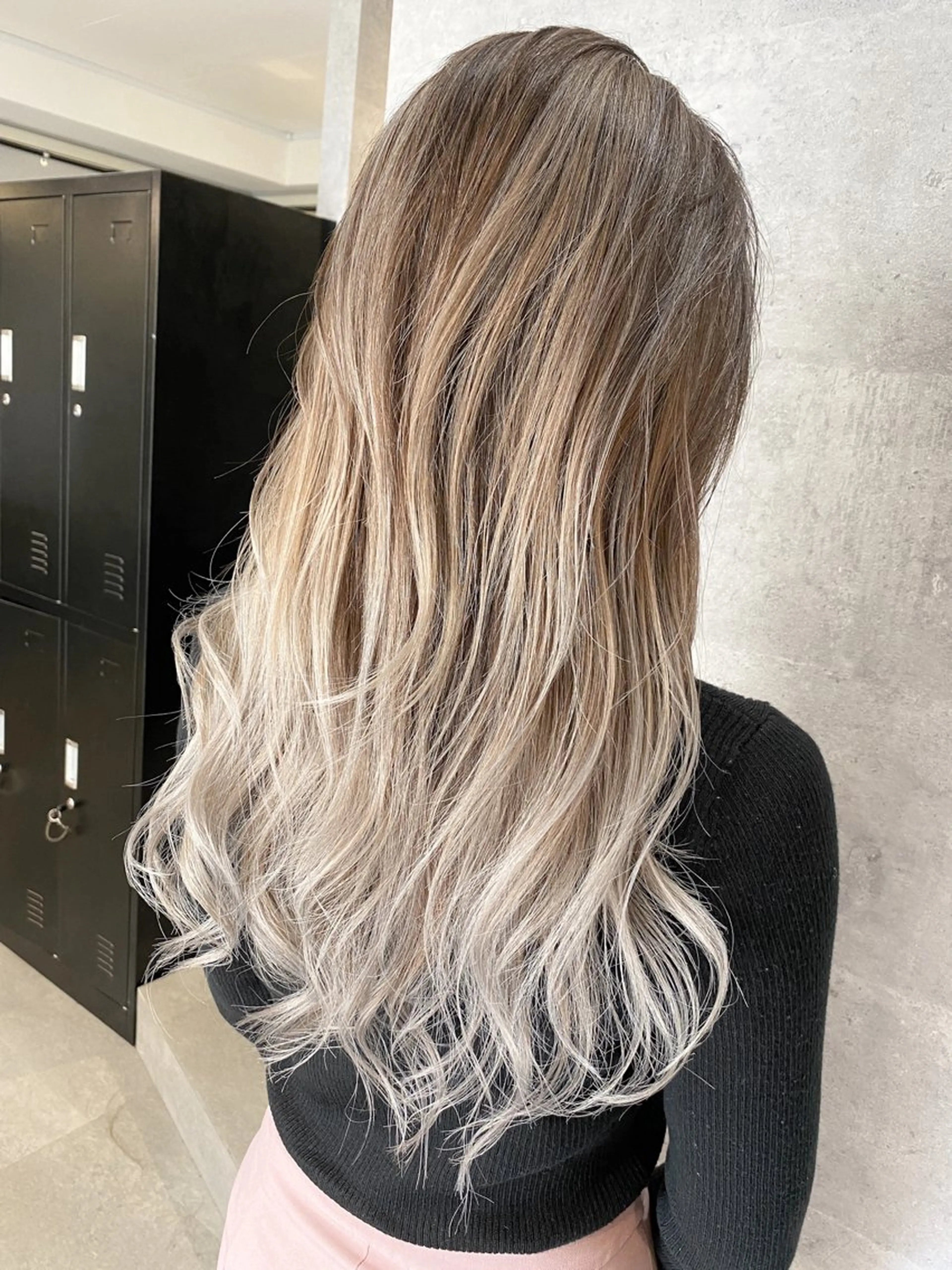 ロング レイヤーカット 'oli所属・難波'oli【オリ】 美容室のヘアスタイル