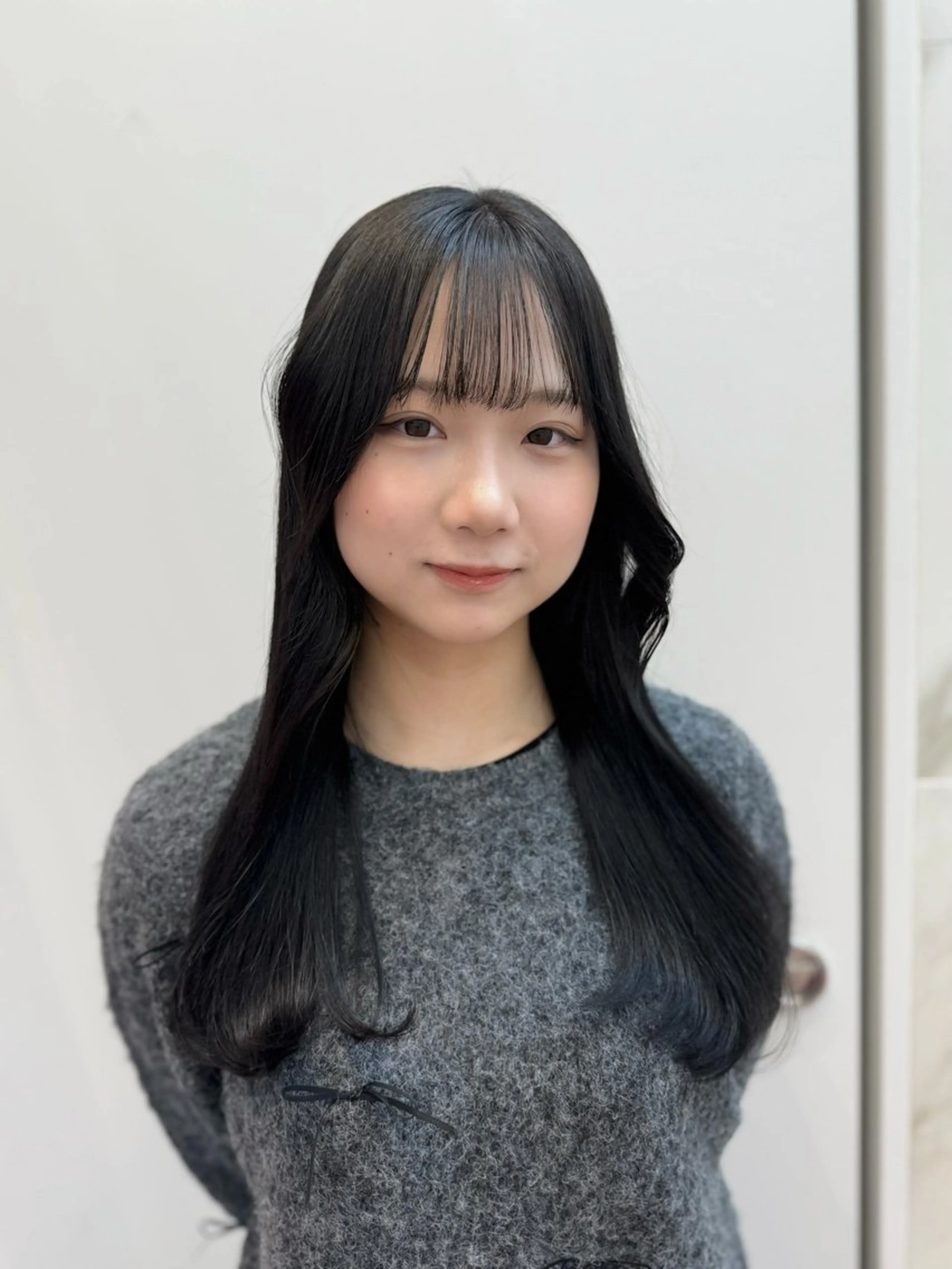 ロング カラー 黒髪 ブルーカラー ブルーブラック トリートメント 梅田/美髪ケア/縮毛 矯正/ichicaのヘアスタイル