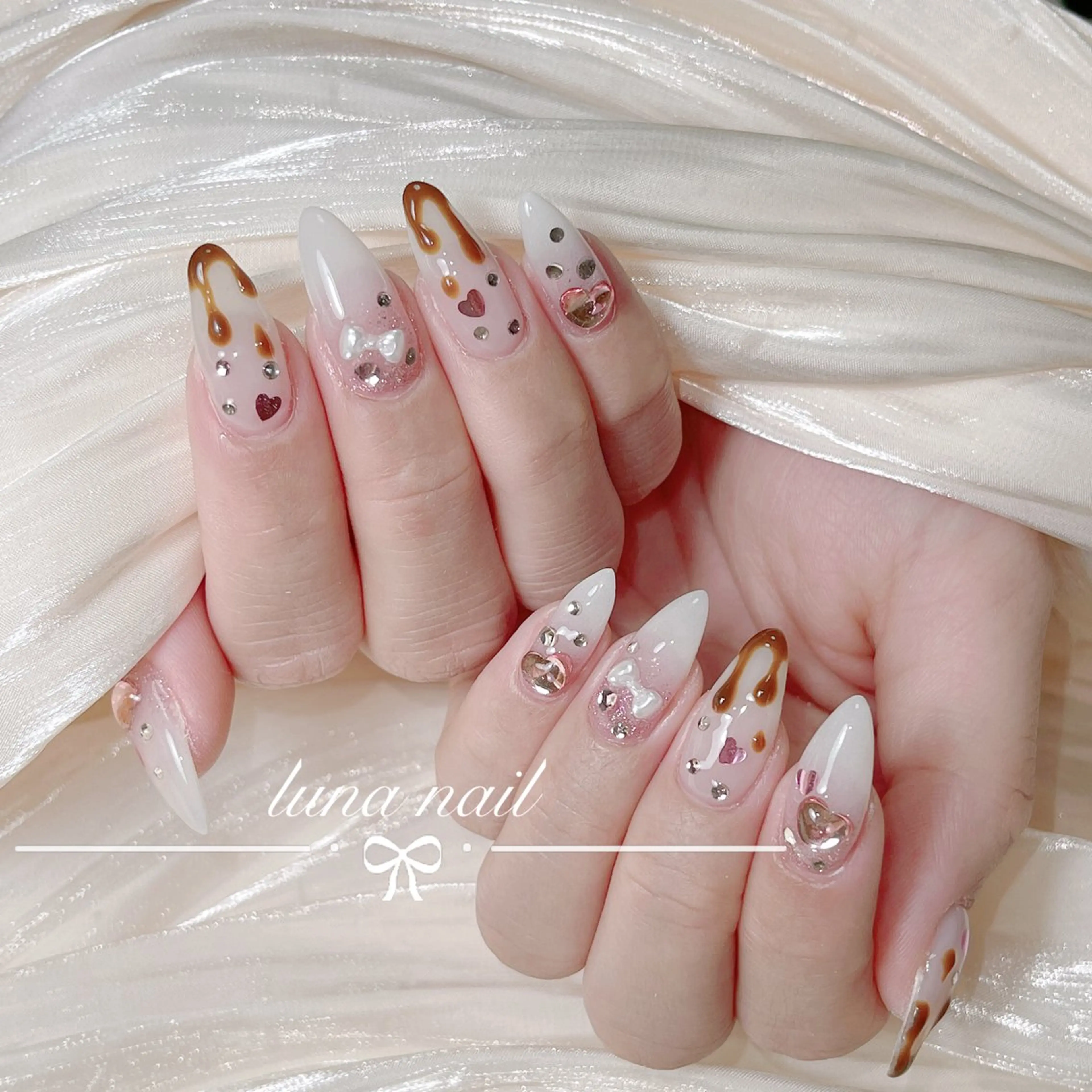 ネイル luna nail ＆eyelashのネイルデザイン