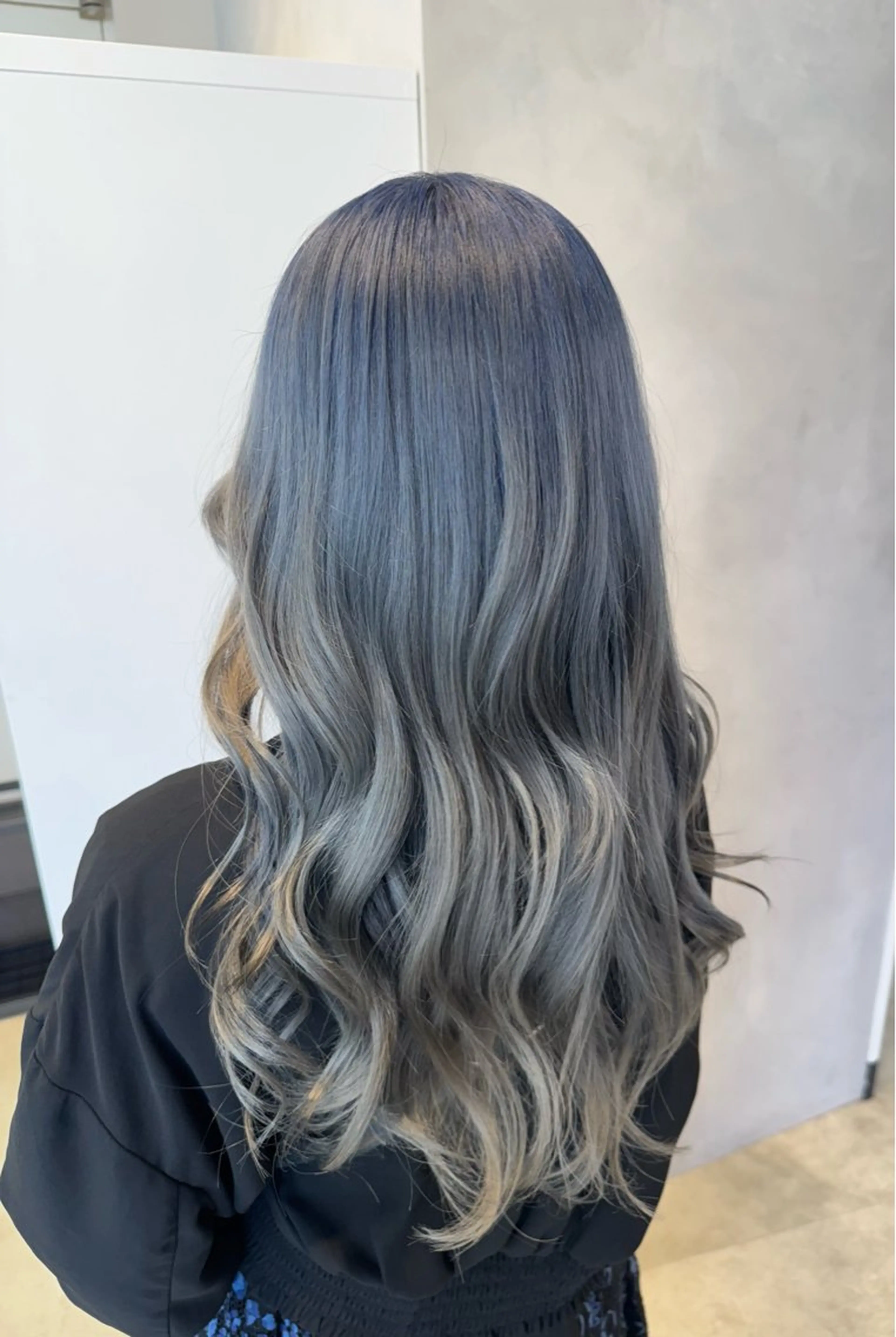 カラー ブルーカラー ブルーグレー 透明感カラー✨艶髪 制作🌱山根あゆみのヘアスタイル