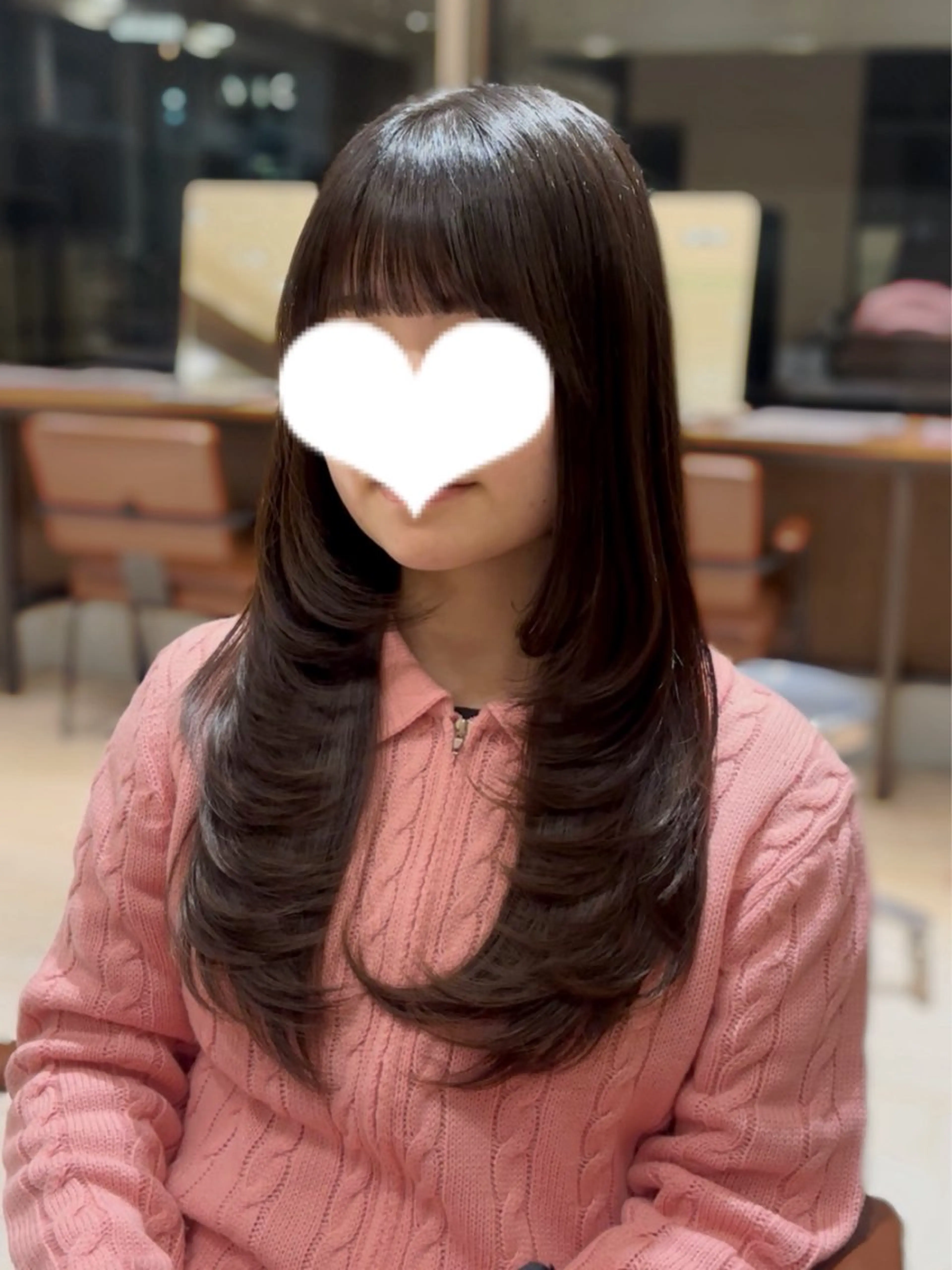 ロング ハイレイヤー レイヤーカット カット ヘアカラー 穂積 未優のヘアスタイル
