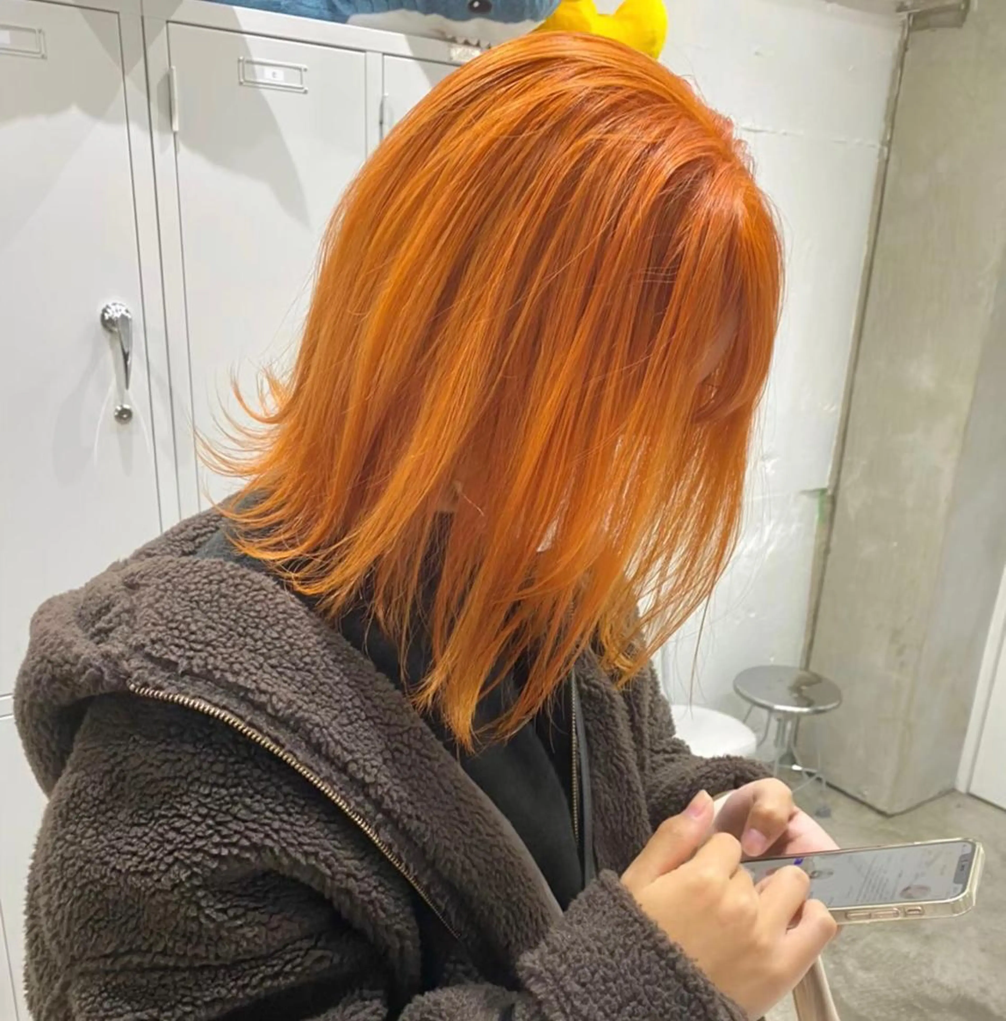 ミディアム カラー パーマ ヘアアレンジ メンズ 抜きっぱなしブロンド ササキカズマのヘアスタイル