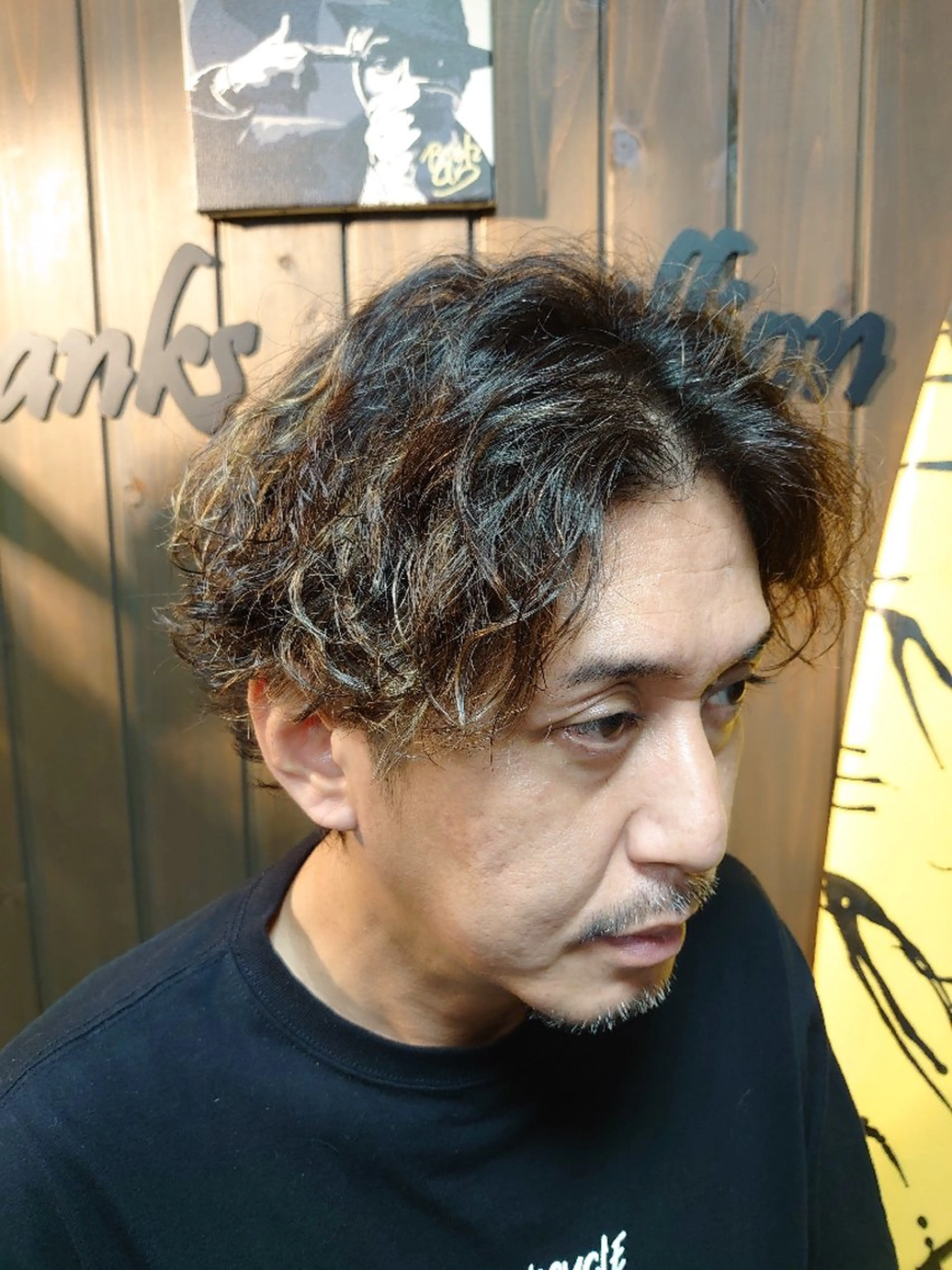 メンズ メンズパーマ カット サンフラット所属・岡林 選のヘアスタイル