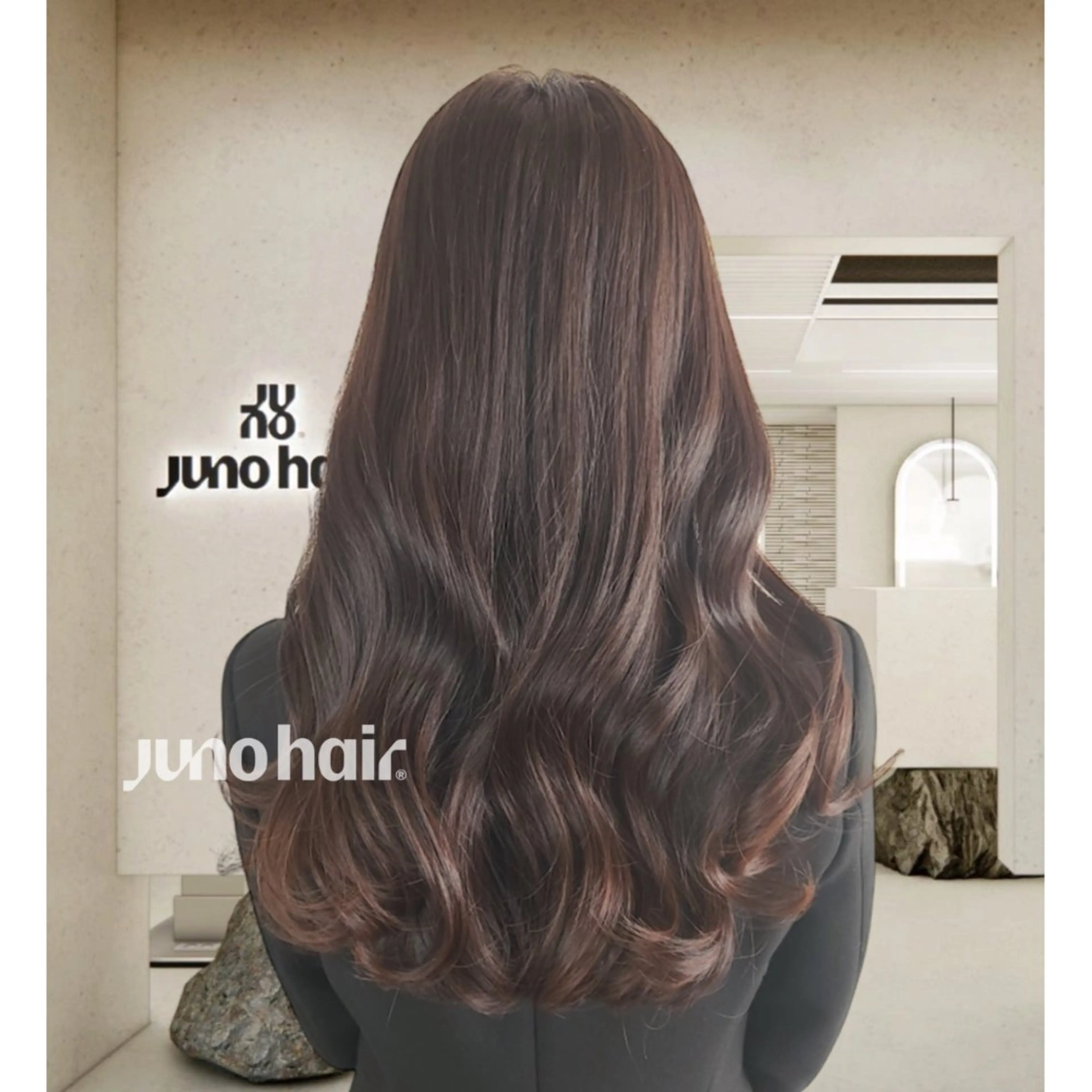 ロング パーマ 韓国風ヘア ロング ストレートパーマ 韓国レイヤー🪽 無重力パーマナツキのヘアスタイル