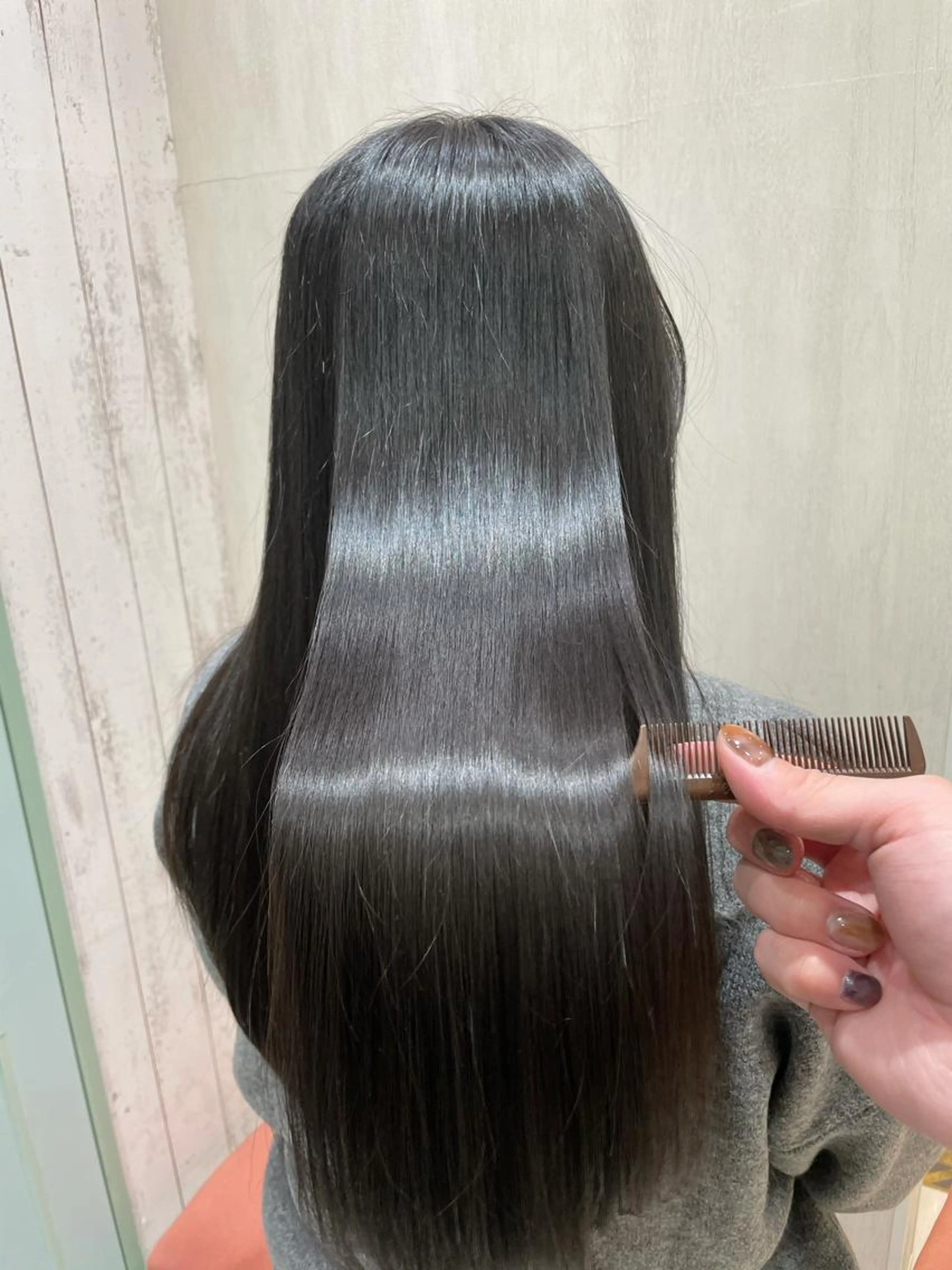 カット+髪質改善縮毛矯正+オージュア2STEPトリートメントの写真