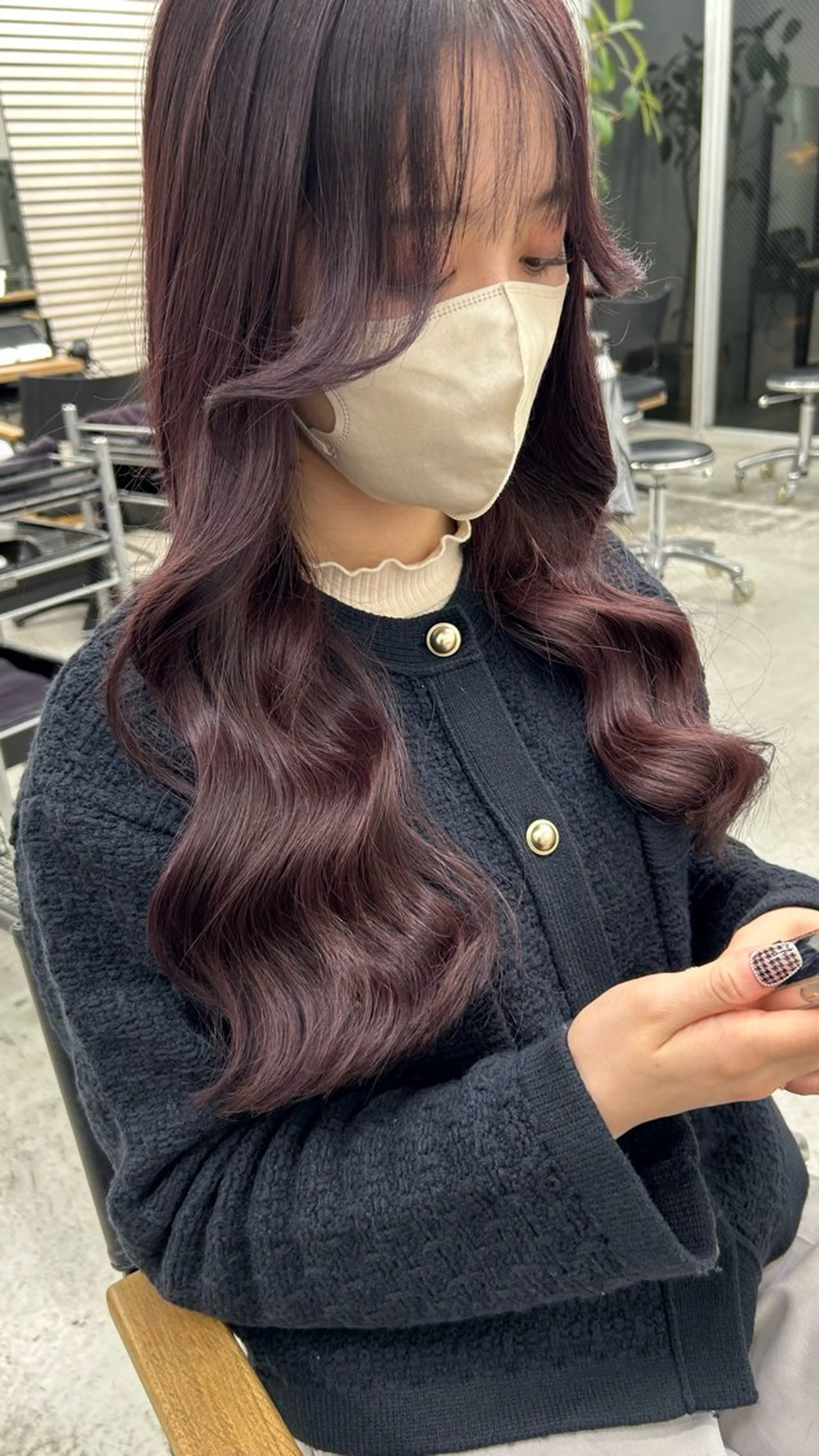 セミロング カラー ボルドーカラー ピンクカラー トリートメント RYOSUKE ハイトーンのヘアスタイル