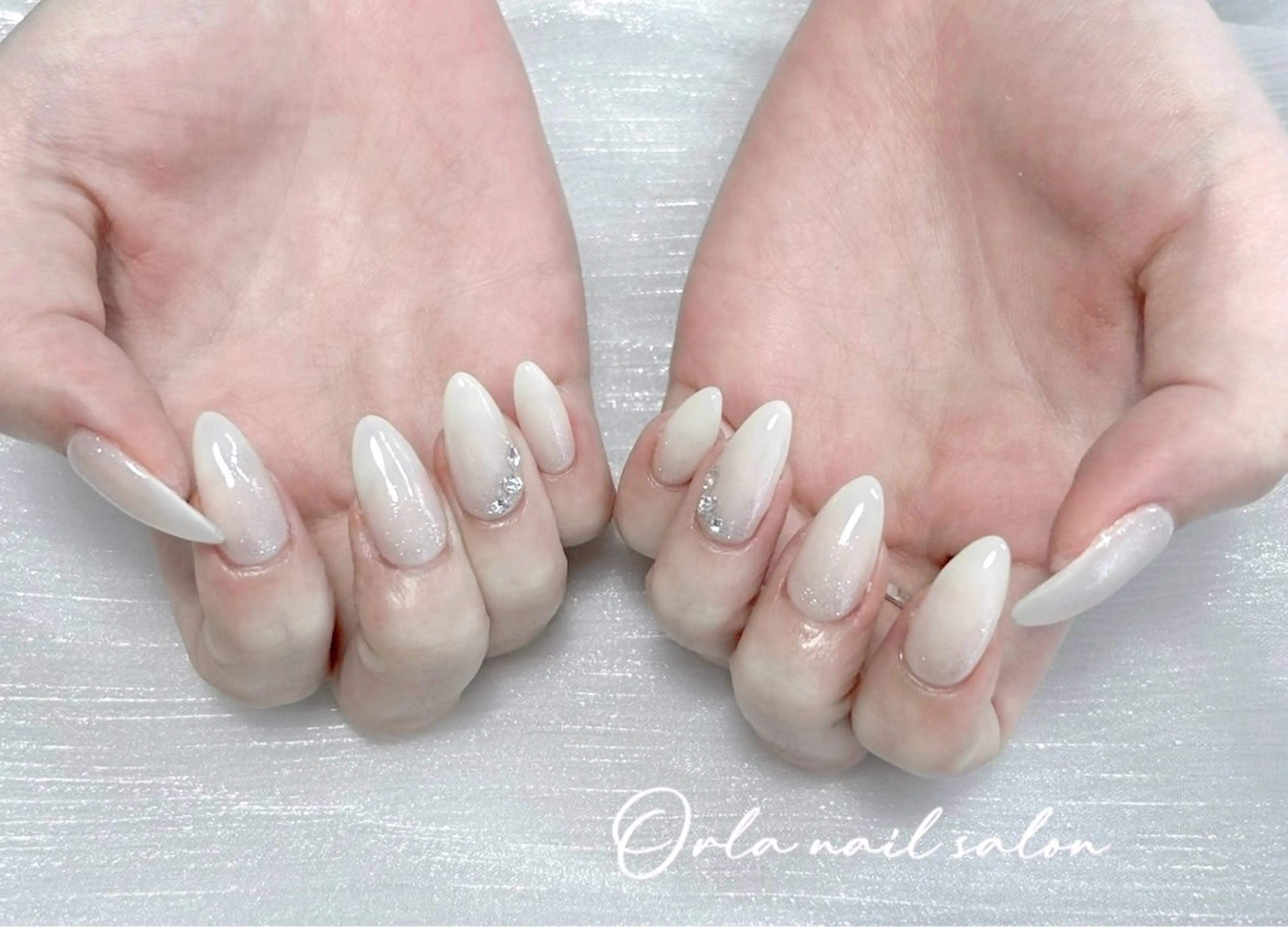 ネイル オーロラネイル チークネイル 長さ出し フラッシュネイル フレンチネイル Orla nail salonのネイルデザイン