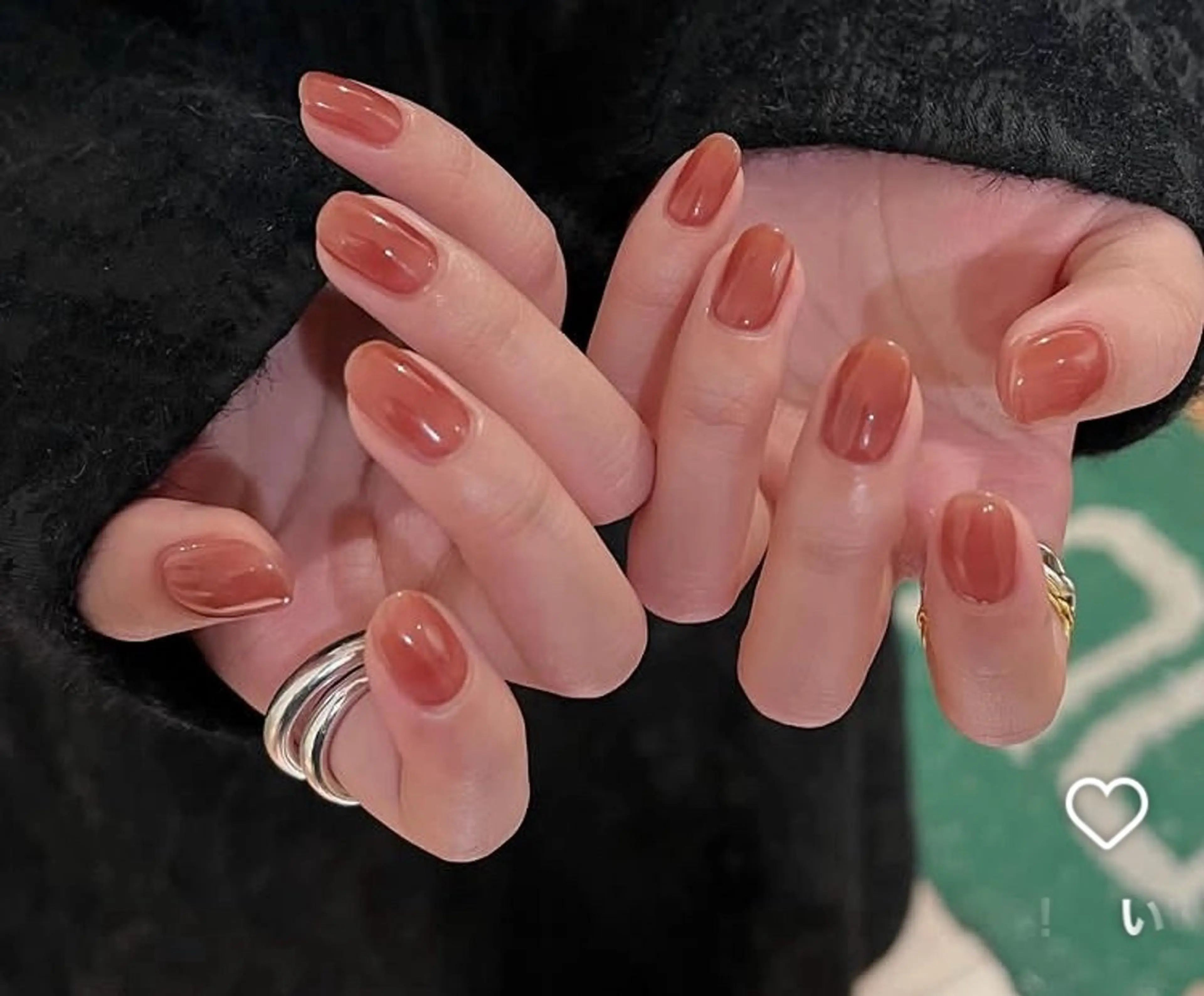 ワンカラーパール片手2個ずつ♡オフあり・なし 現金のみのメニュー 撮影したいので写真くらいのお爪の長さ限定の写真