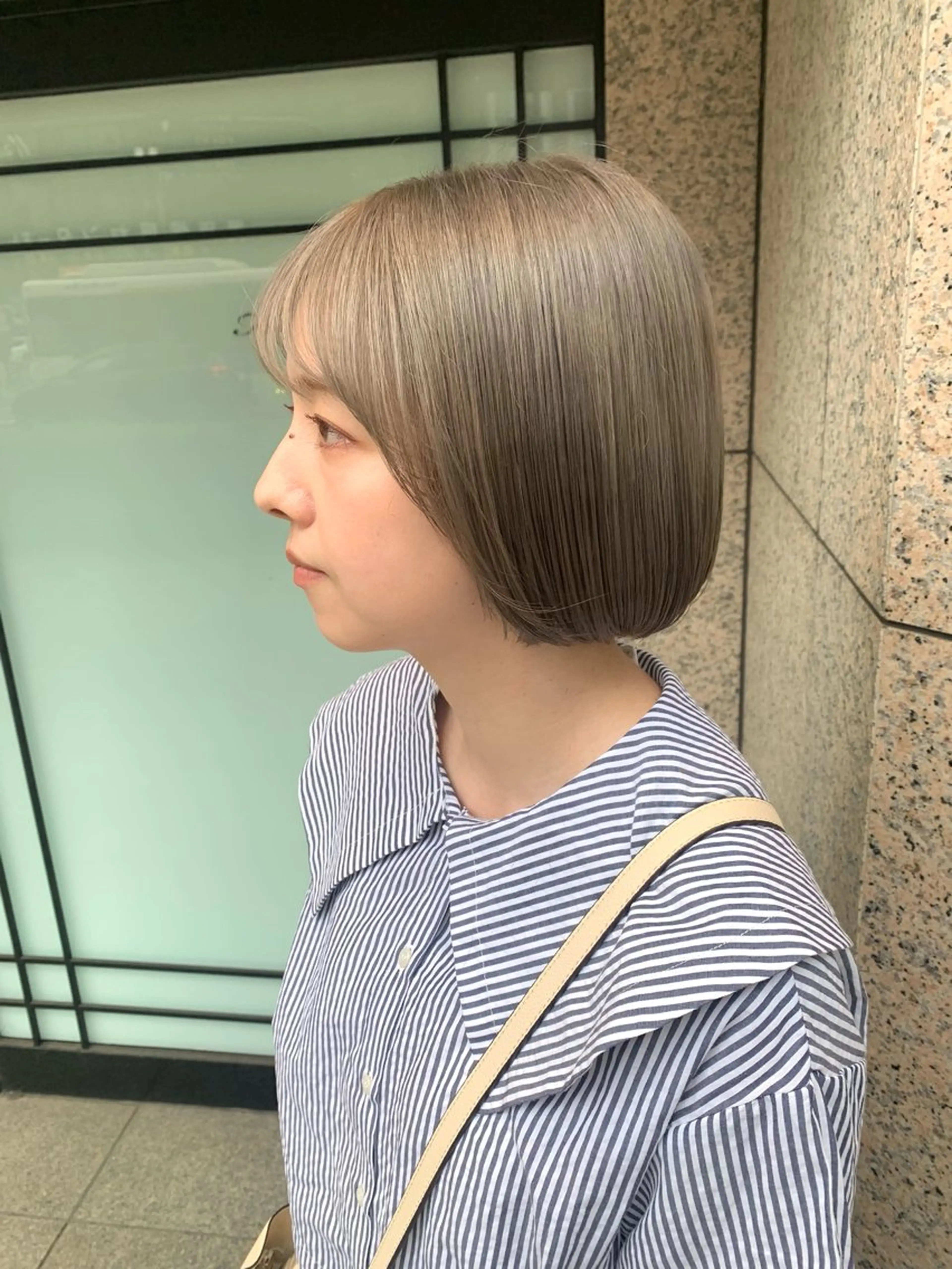 【透け感カラー】カット＋ケアブリーチダブルカラーの写真
