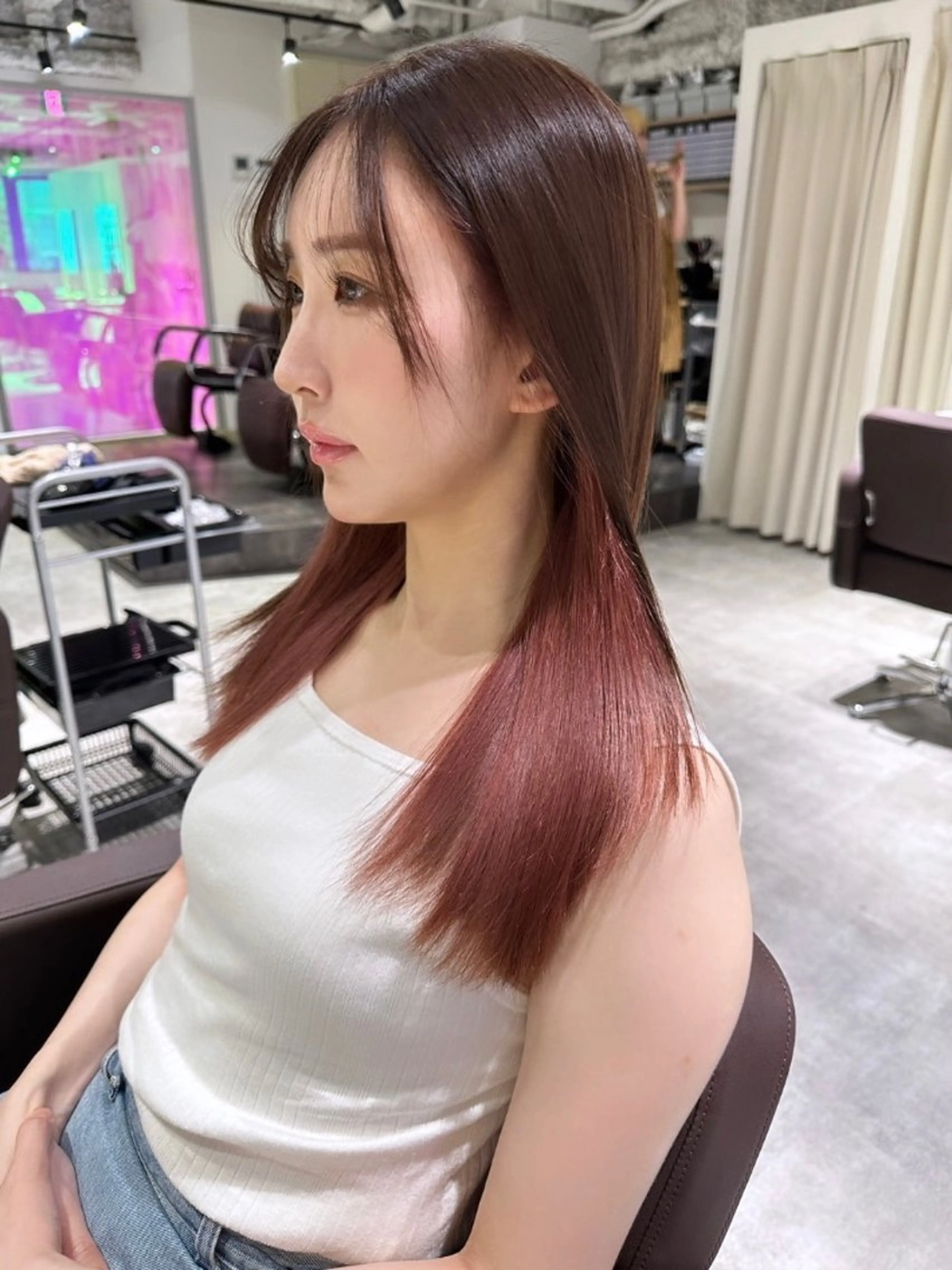 セミロング カラー ヘアアレンジ ブリーチ ケアブリーチ ダブルカラー イヤリングカラー ハイトーンカラー ヘアカラー トリートメント 心斎橋ダブルカラー ボブ/レイヤーのヘアスタイル
