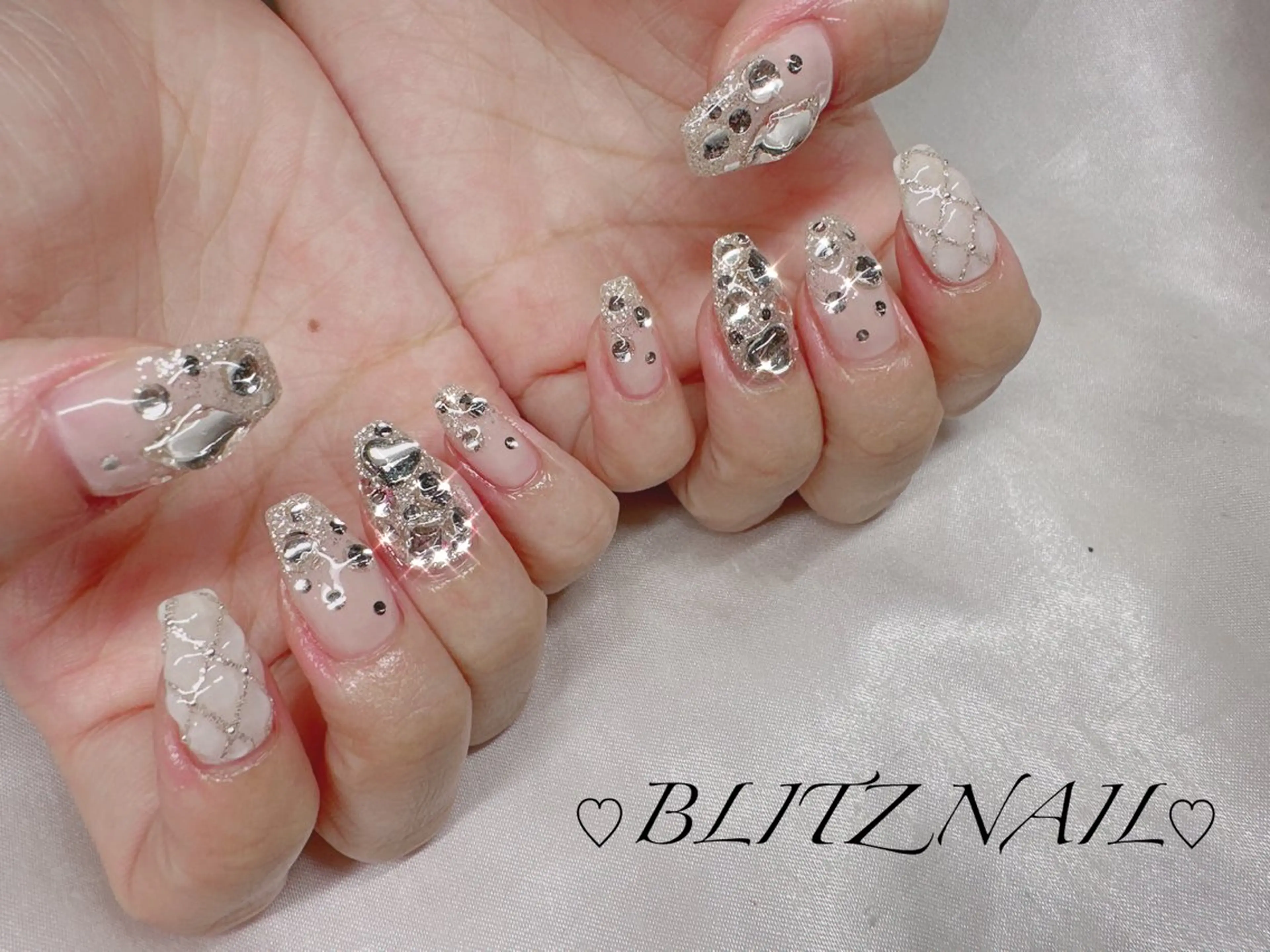 ネイル BLITZ Nail 岩田💅🏻✨のネイルデザイン