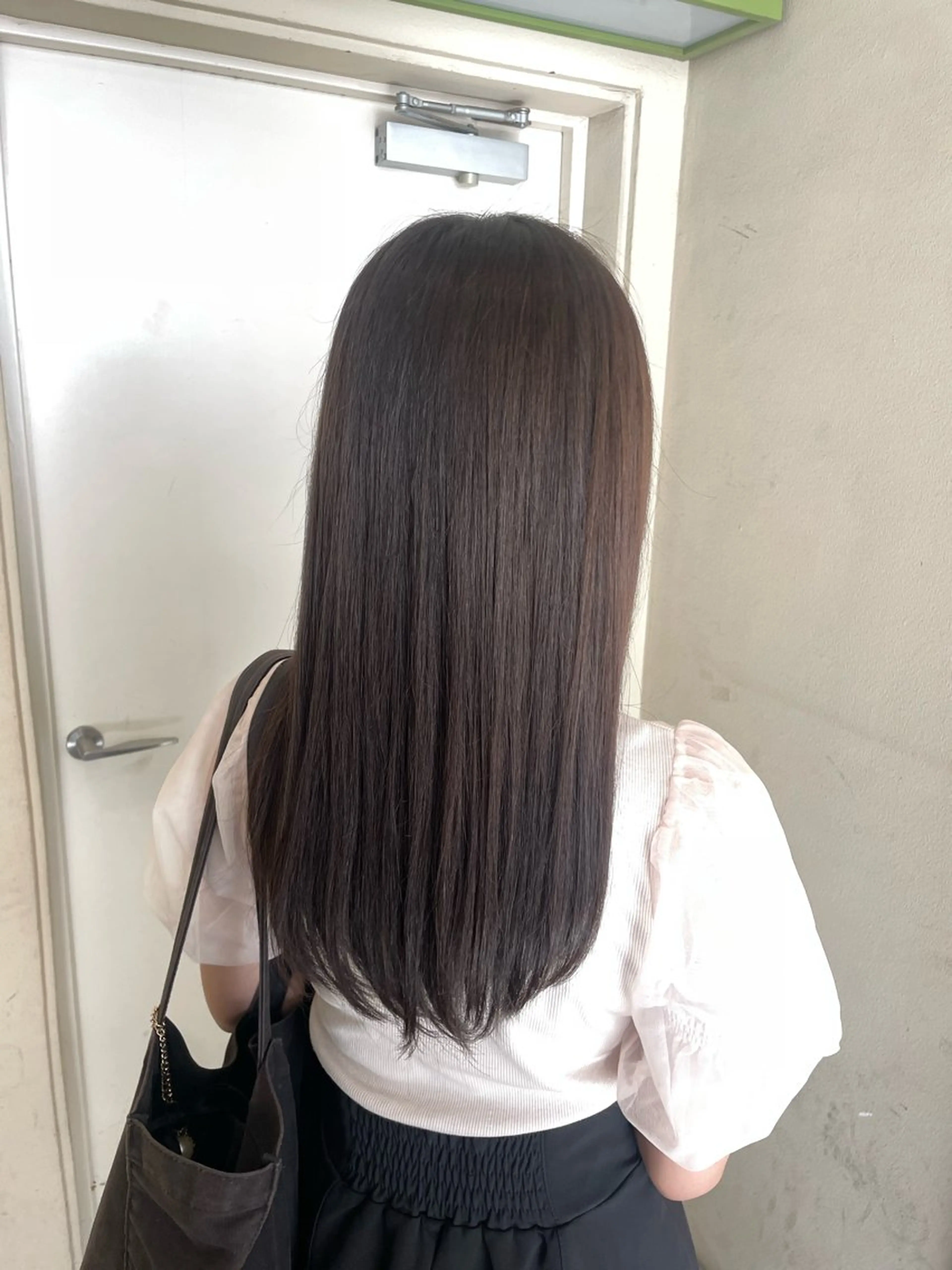ロング カラー グレージュ カット ヘアカラー トリートメント MASHIRO💎 透明感カラー/カットのヘアスタイル