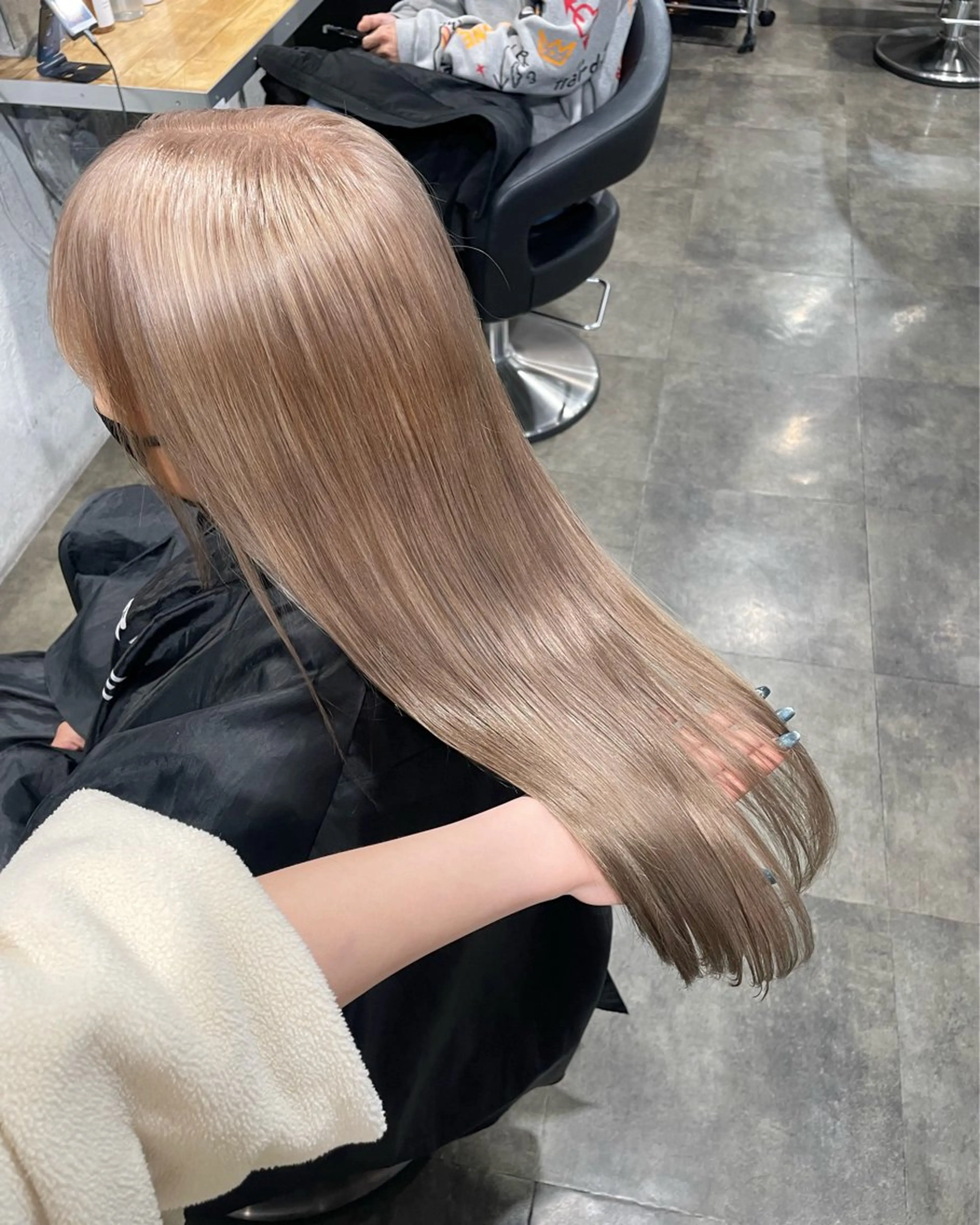 ロング カラー ヘアカラー ハイトーンブロンド 横浜💞ミオのヘアスタイル