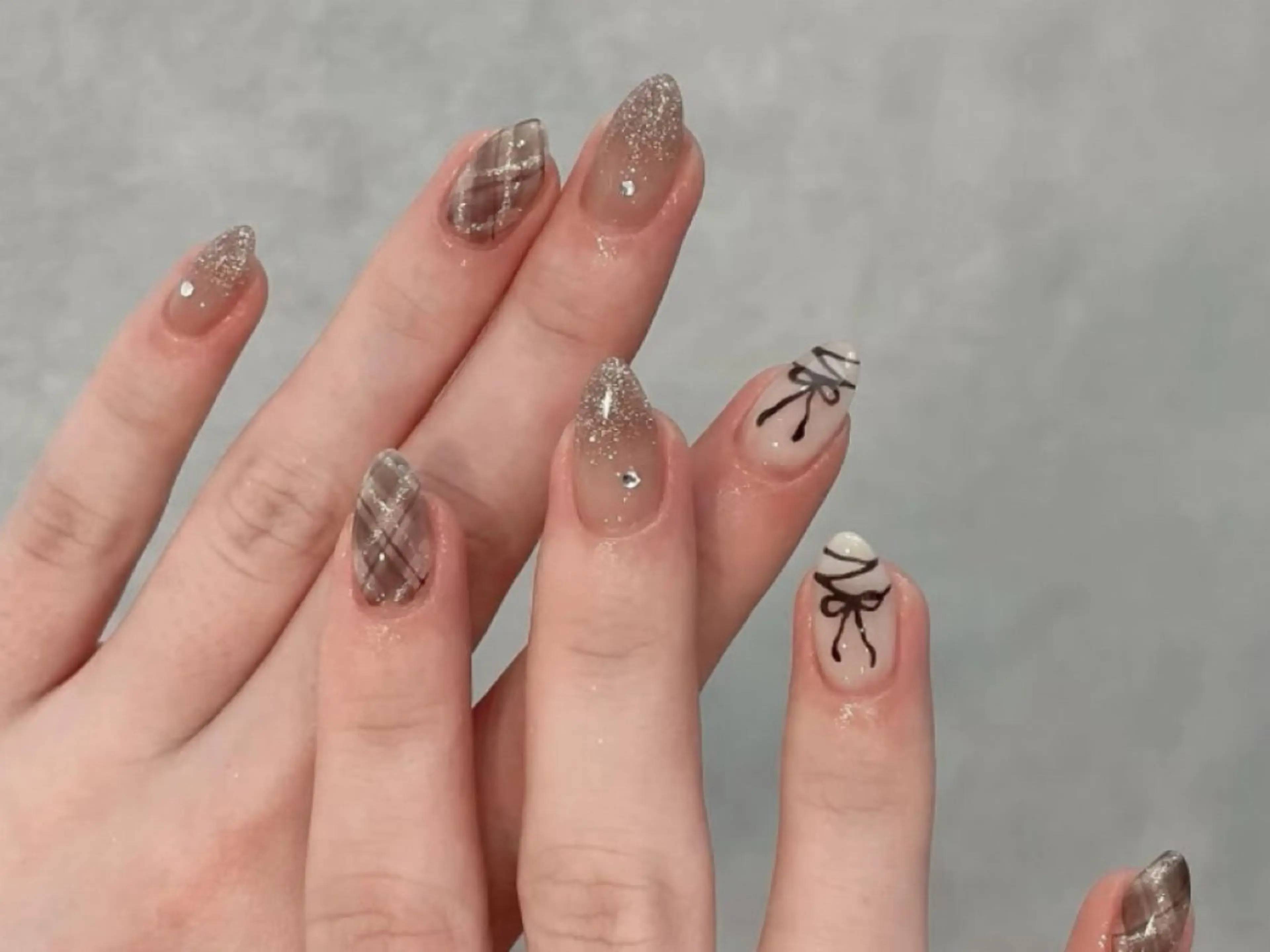 ネイル チークネイル フットネイル フレンチネイル ジェルネイル ガーリー ハンドネイル Liora ネイルサロン所属・Liora nail salonのネイルデザイン