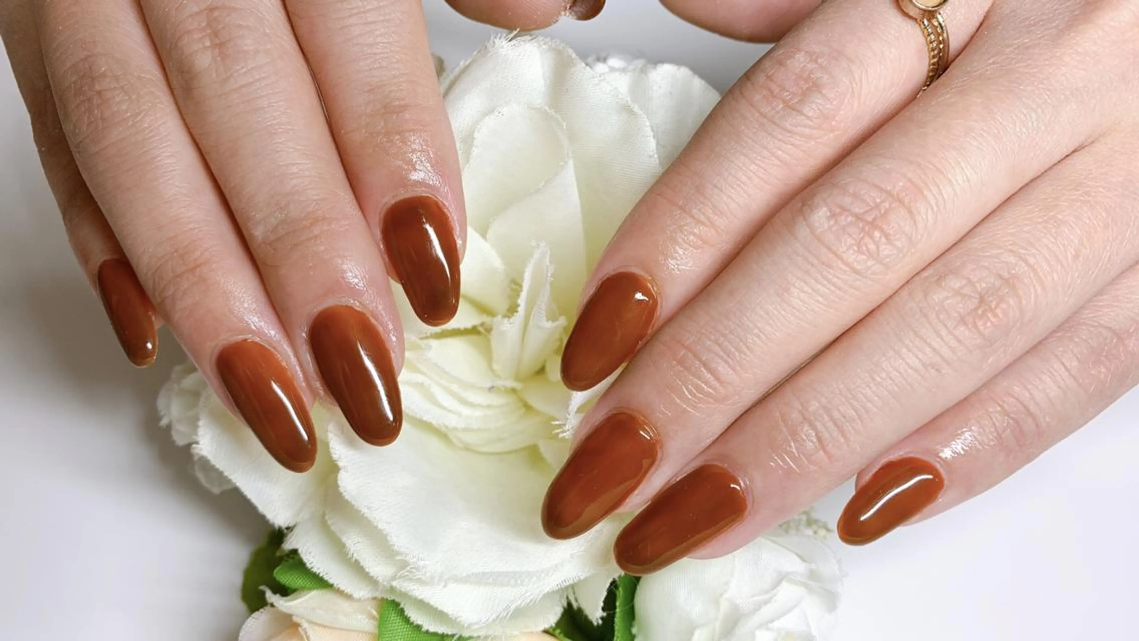 ネイル Silky_nail Sの眉毛・アイブロウイメージ
