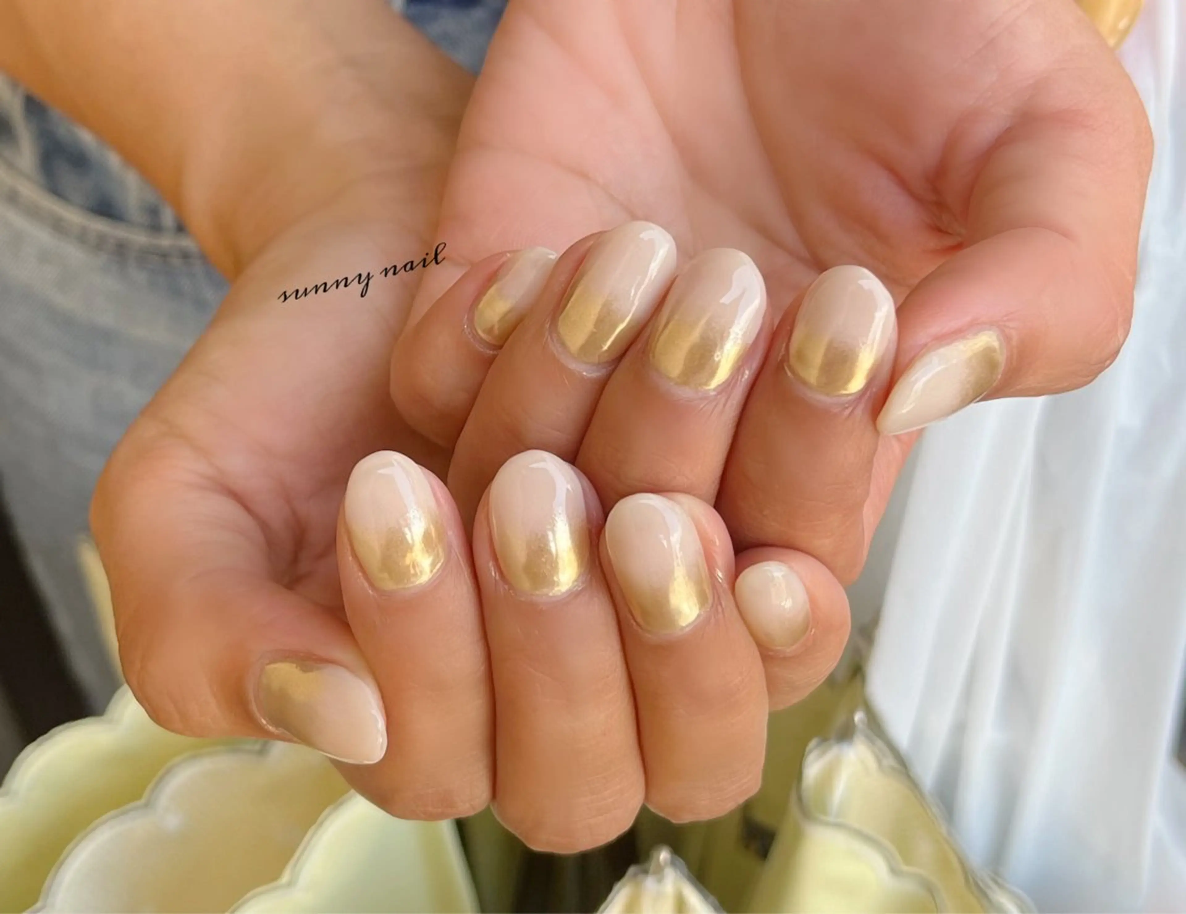 ネイル ゴールド グラデーション ミラーネイル sunny nailのネイルデザイン