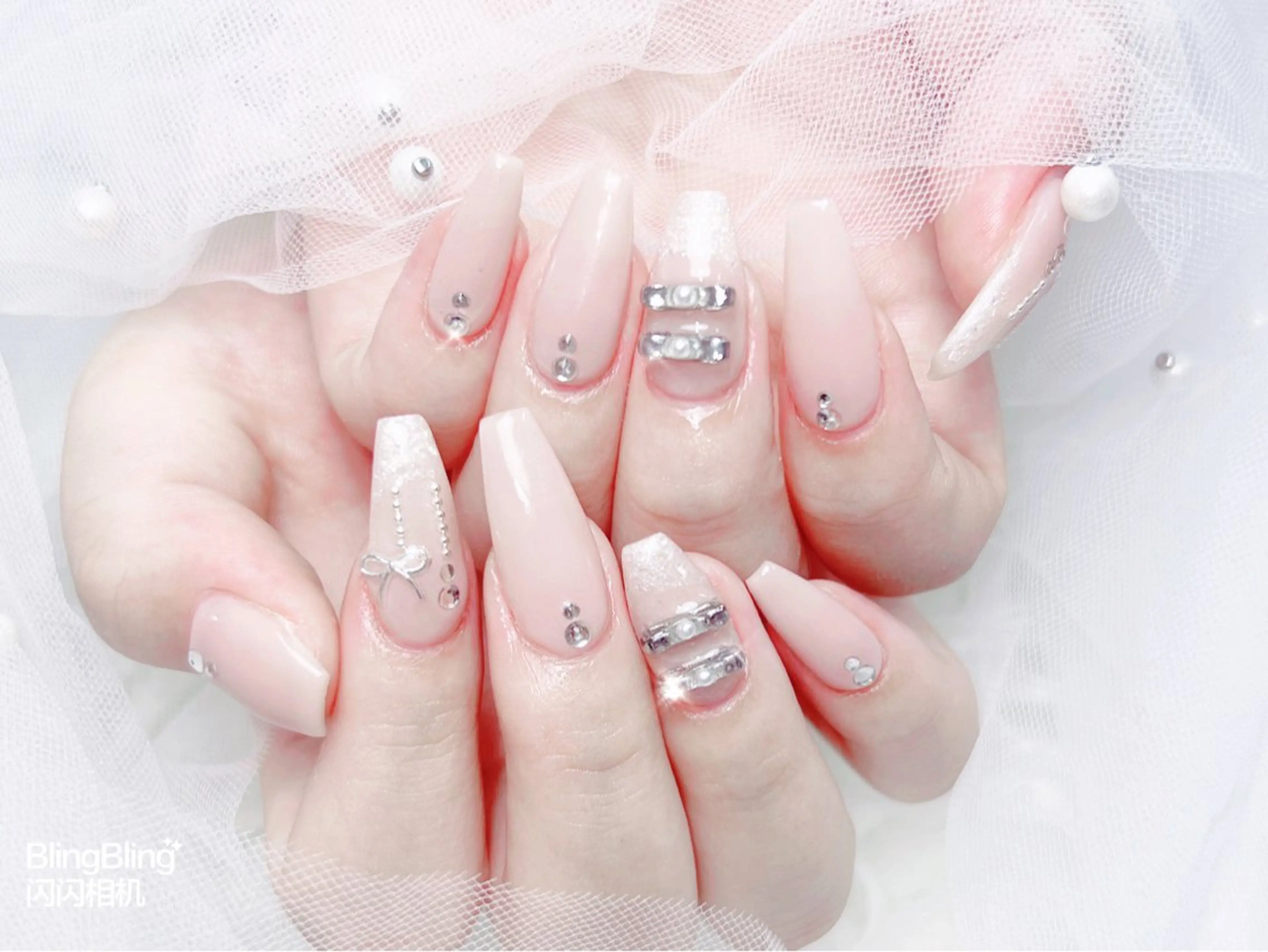 ネイル オーロラネイル チークネイル 長さ出し フットネイル フレンチネイル ハンドネイル ハンドケア lily nailのネイルデザイン