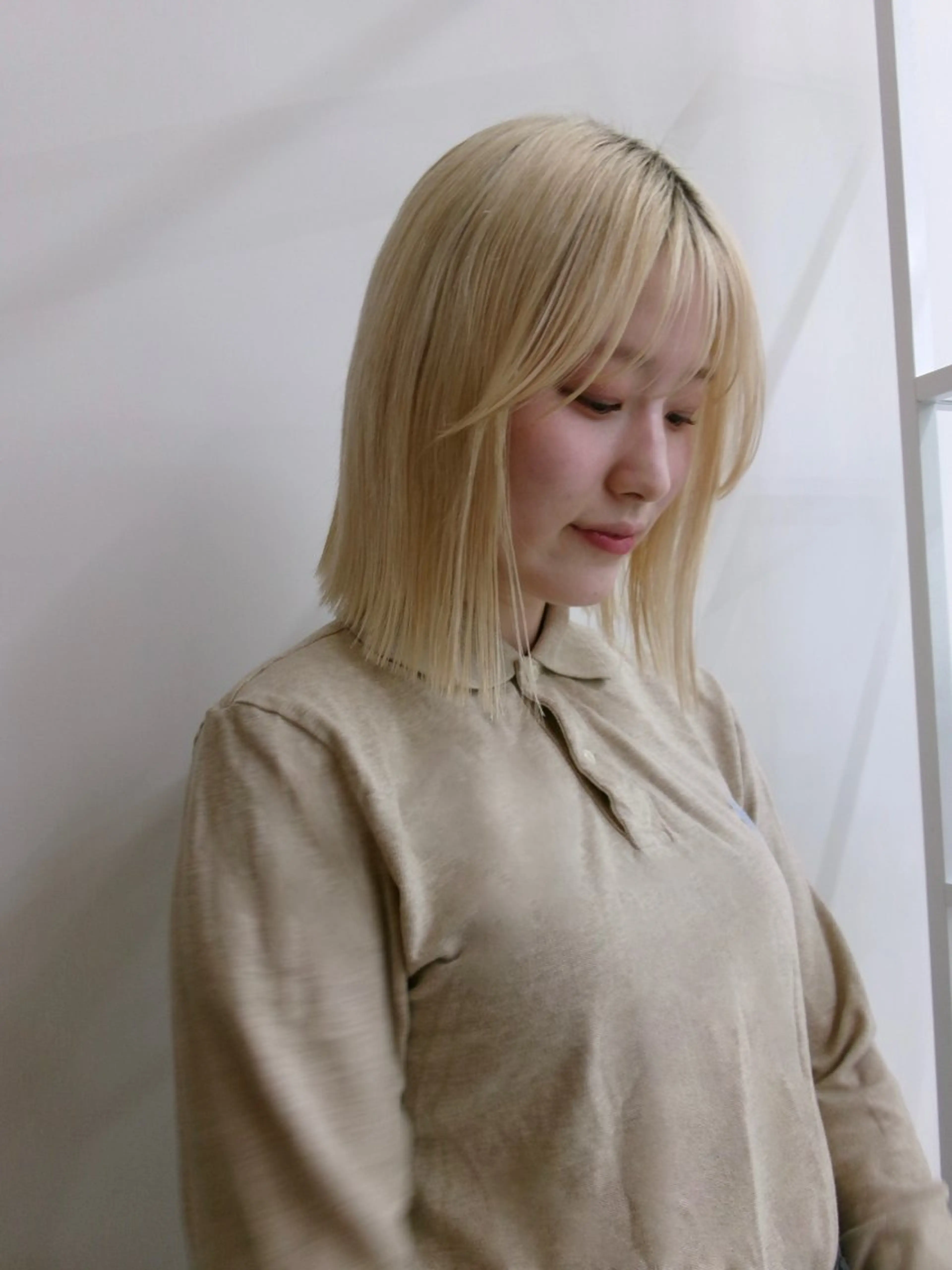ショート Vibe所属・hanami パーマ/透明感カラーのヘアスタイル