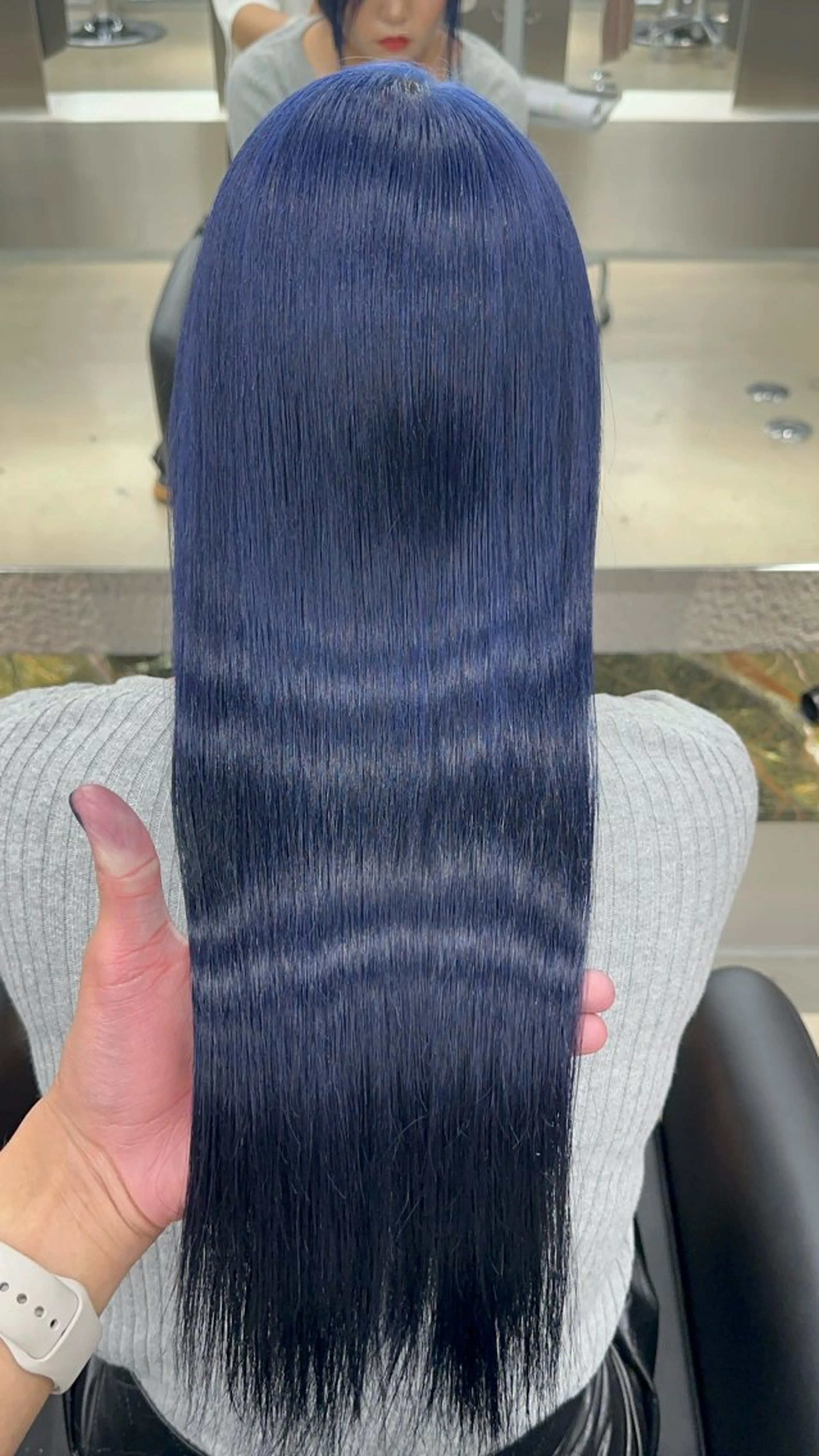 ロング カラー ブリーチ レイヤーカット トリートメント ハイトーン/ 縮毛矯正のヘアスタイル