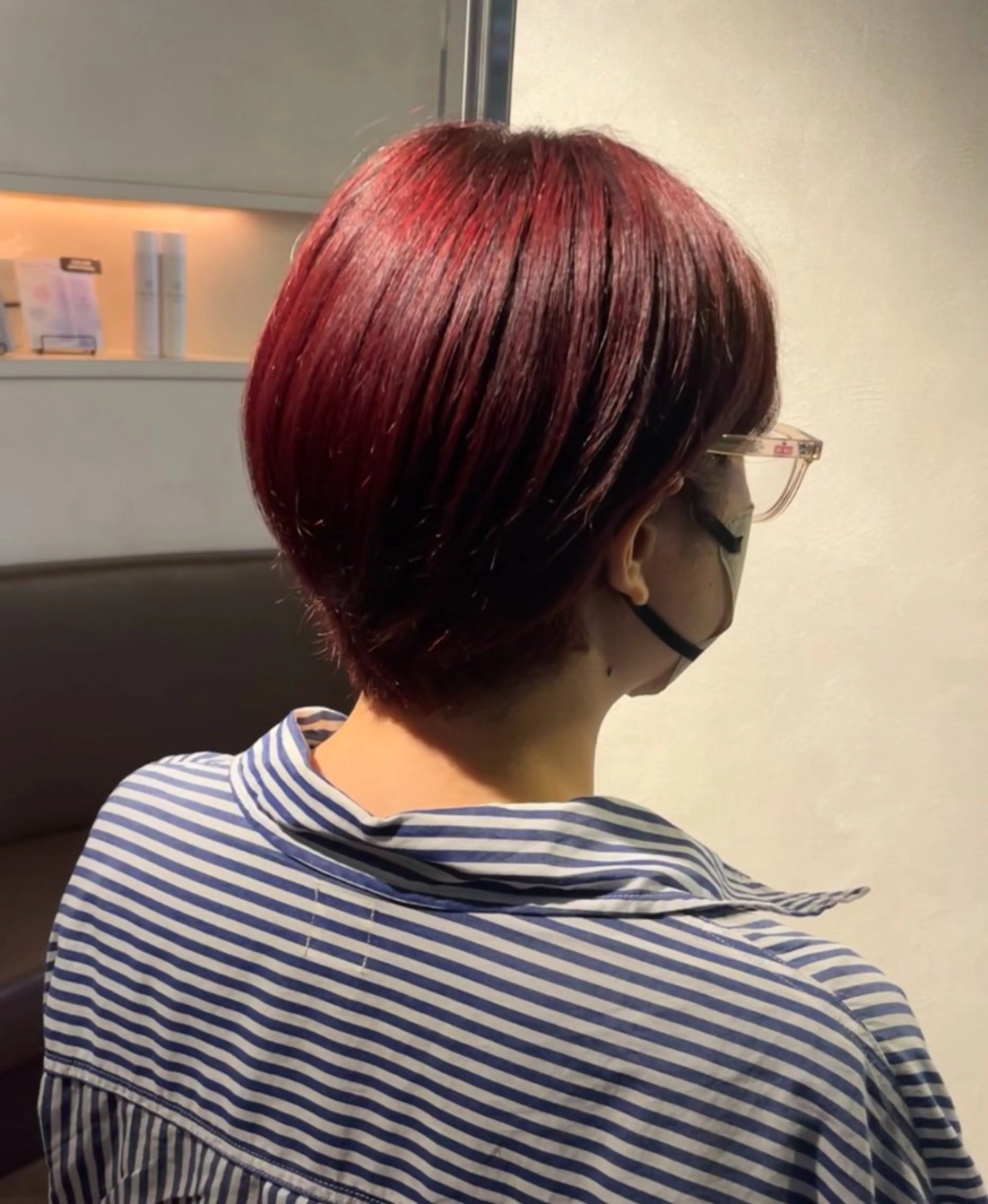 ショート ヘアカラー 山田 知佳のヘアスタイル