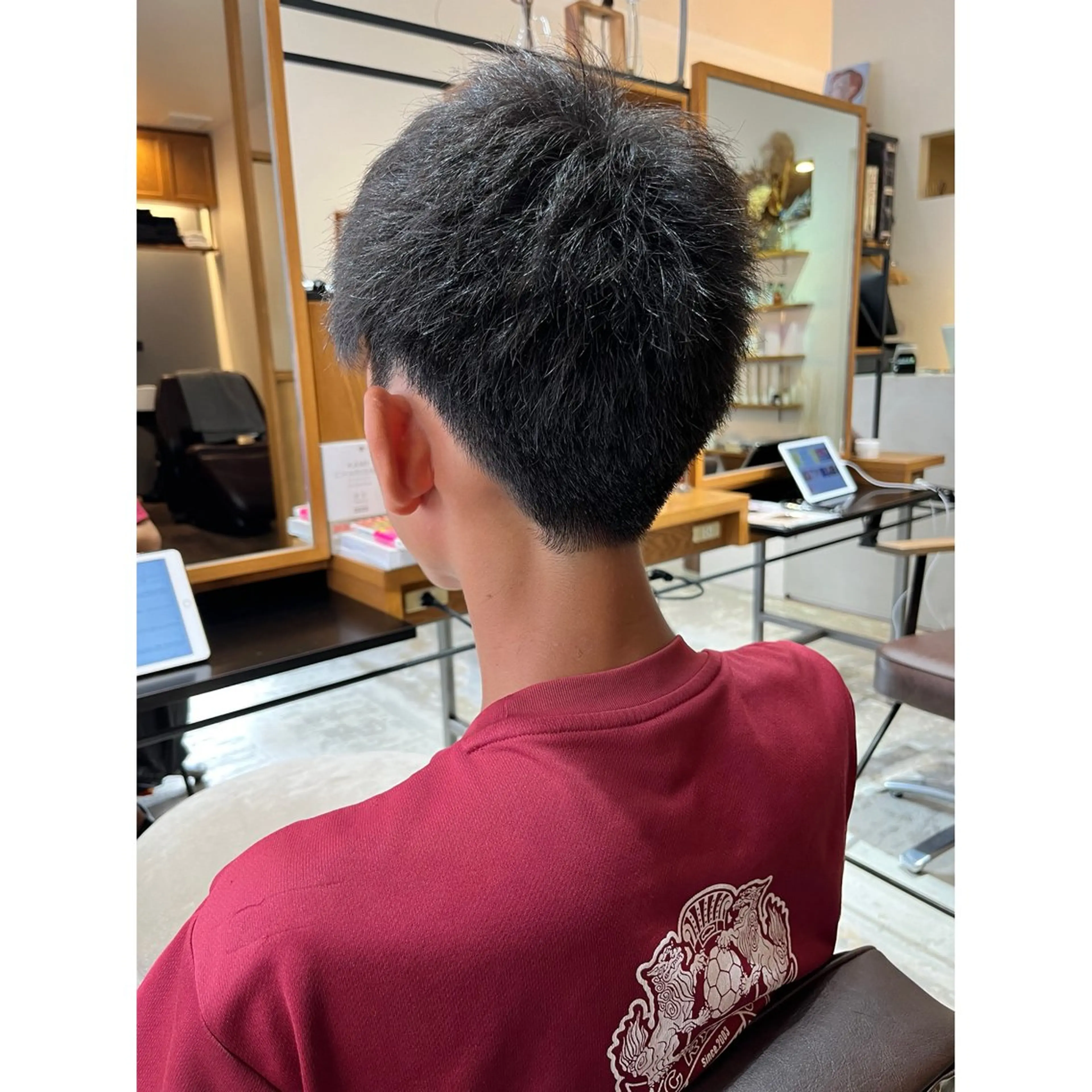 ショート カット 喜友名洸季 anoneのヘアスタイル