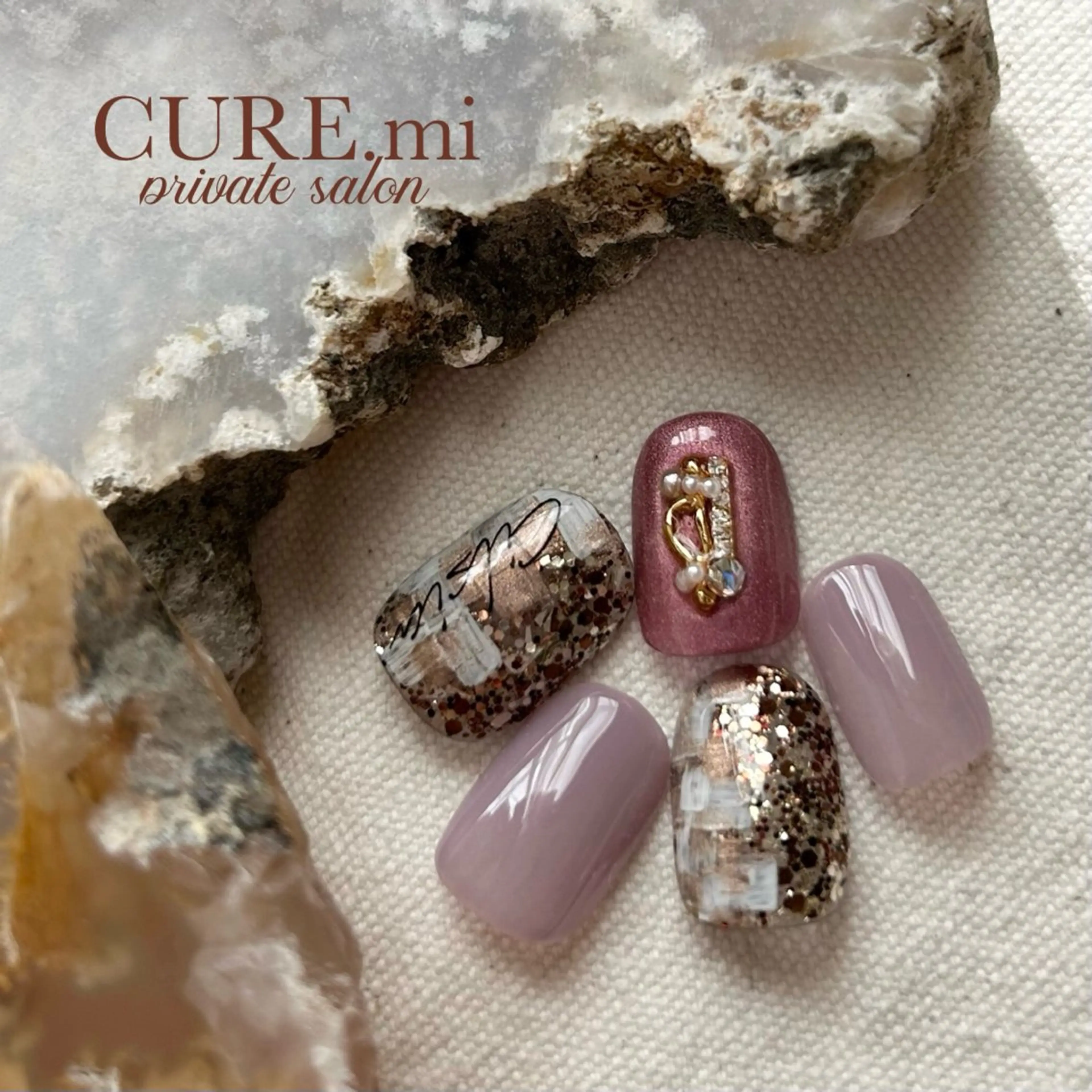 ネイル ニュアンスネイル ハンドネイル ハンドケア CURE.mi所属・伊藤 美香のネイルデザイン
