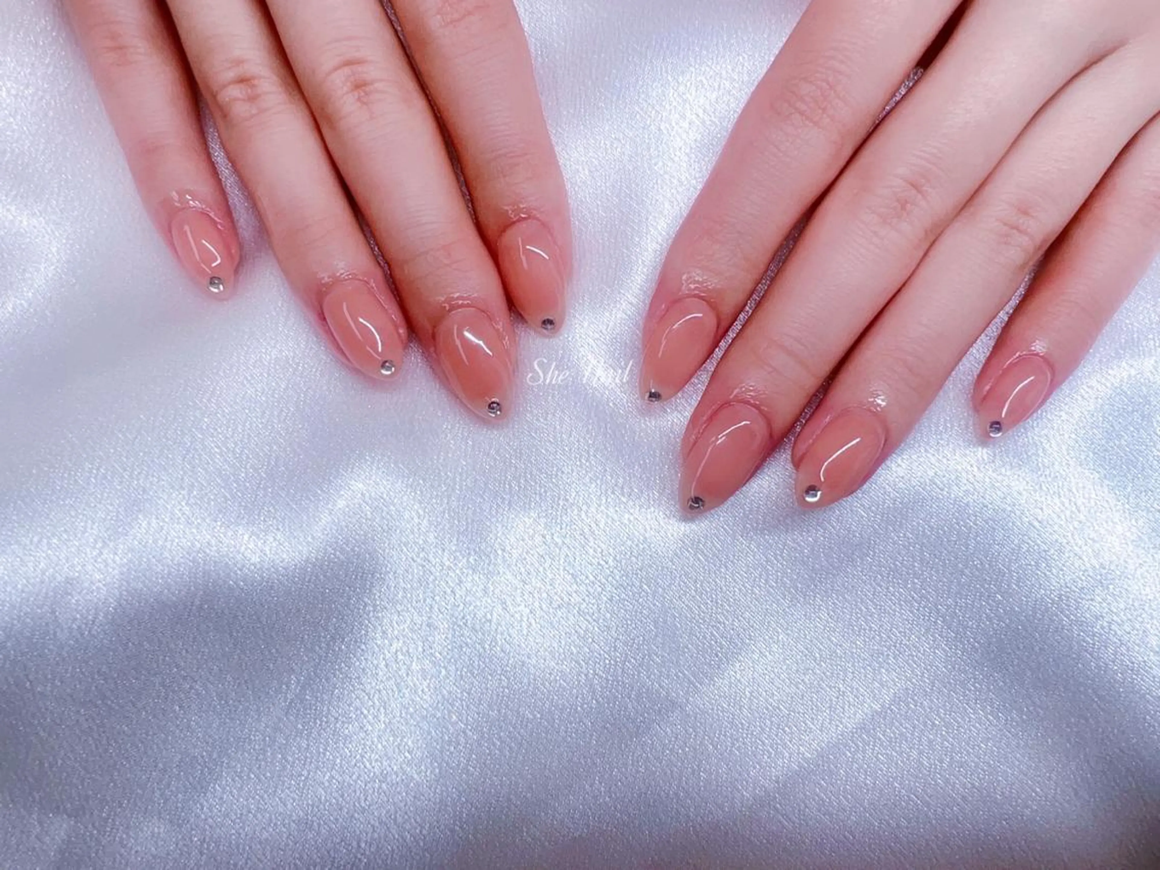 ネイル 持ち込み シンプルネイル ネイルチップ ハンドネイル She   Nail所属・ISA_ BELLAのネイルデザイン