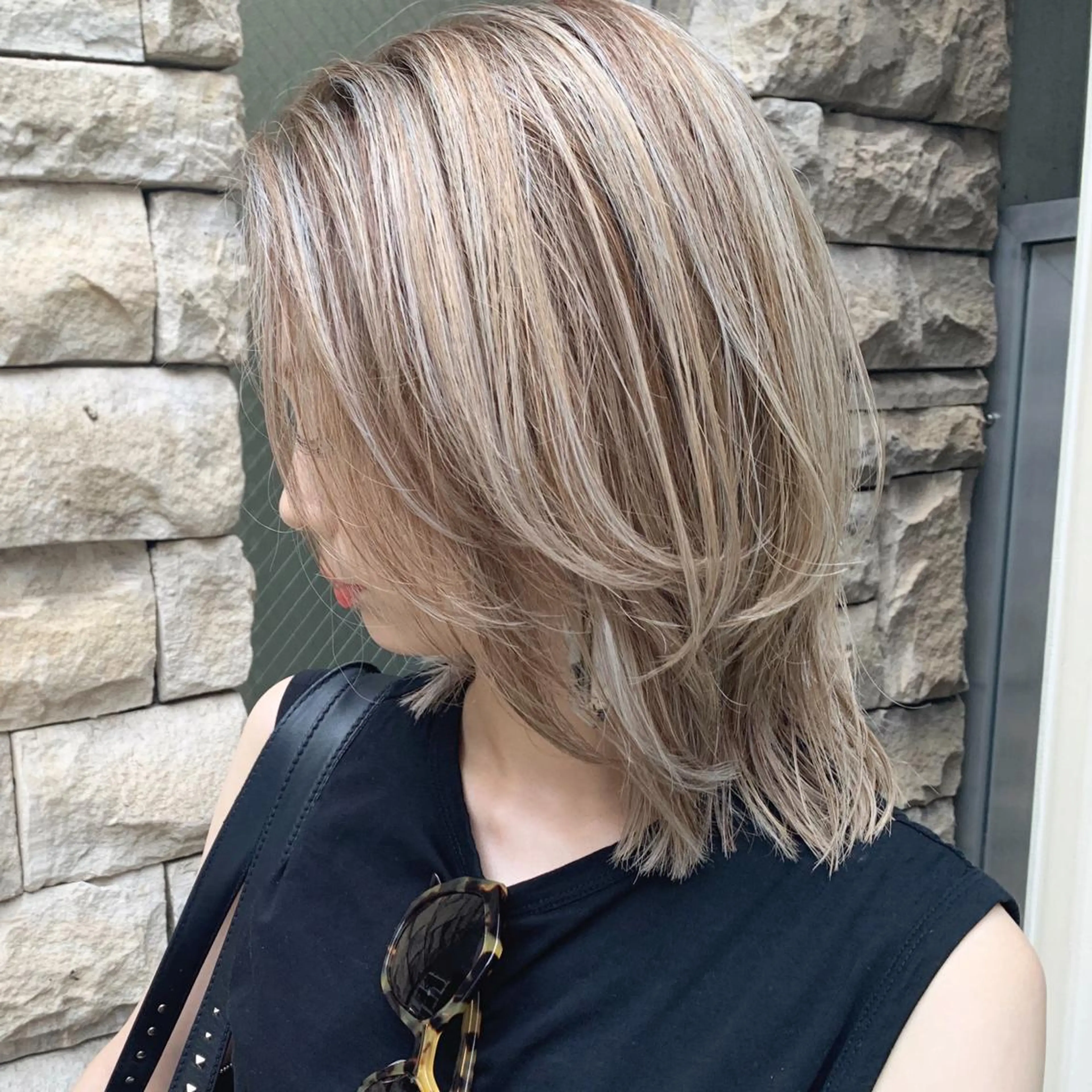 ミディアム カラー ブロンド ハイライトカラー ハイライト EMANON天神所属・Hitomi Ezakiのヘアスタイル