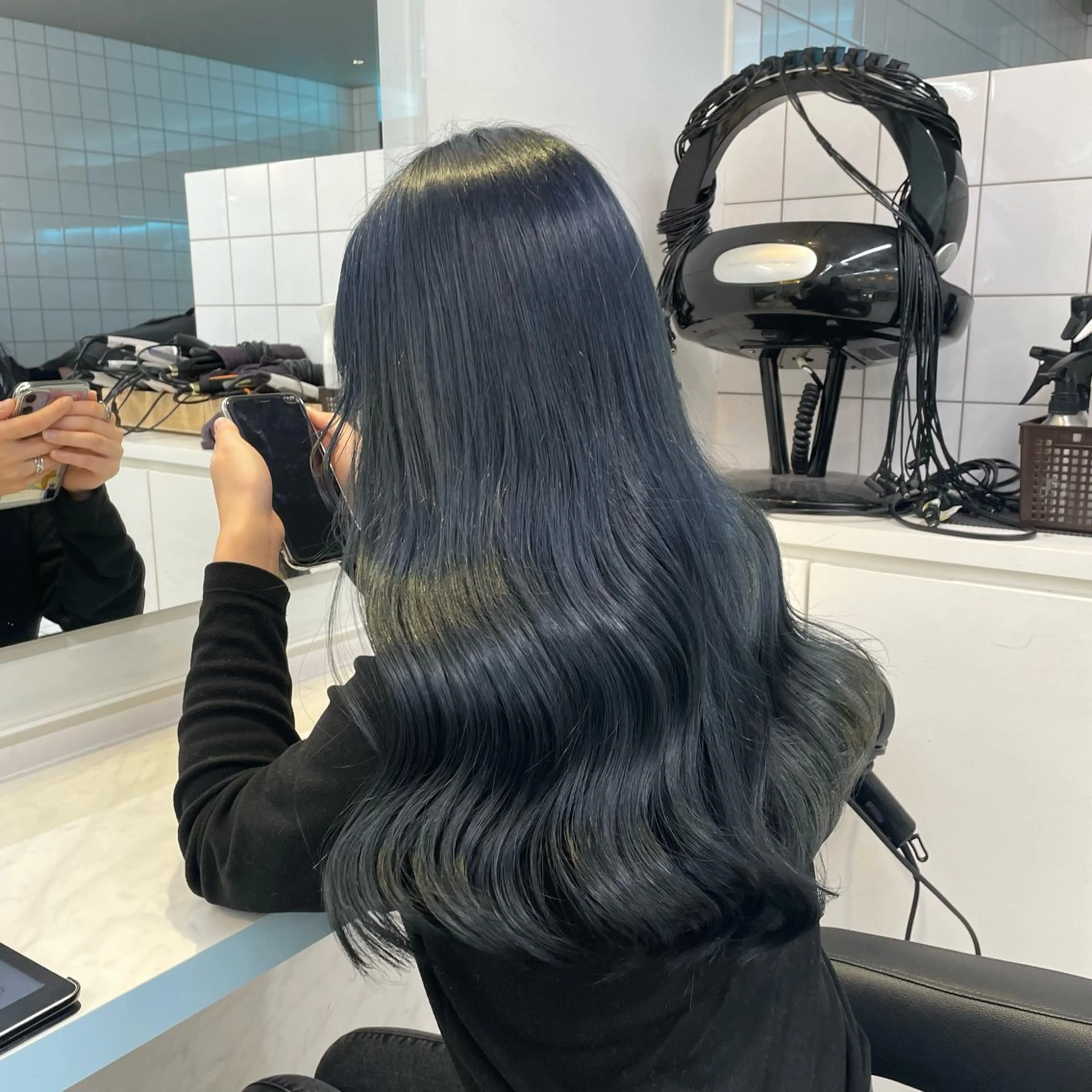 カラー ヘアカラー 💙ハイトーン韓国風 色白ヘア💙manaのヘアスタイル
