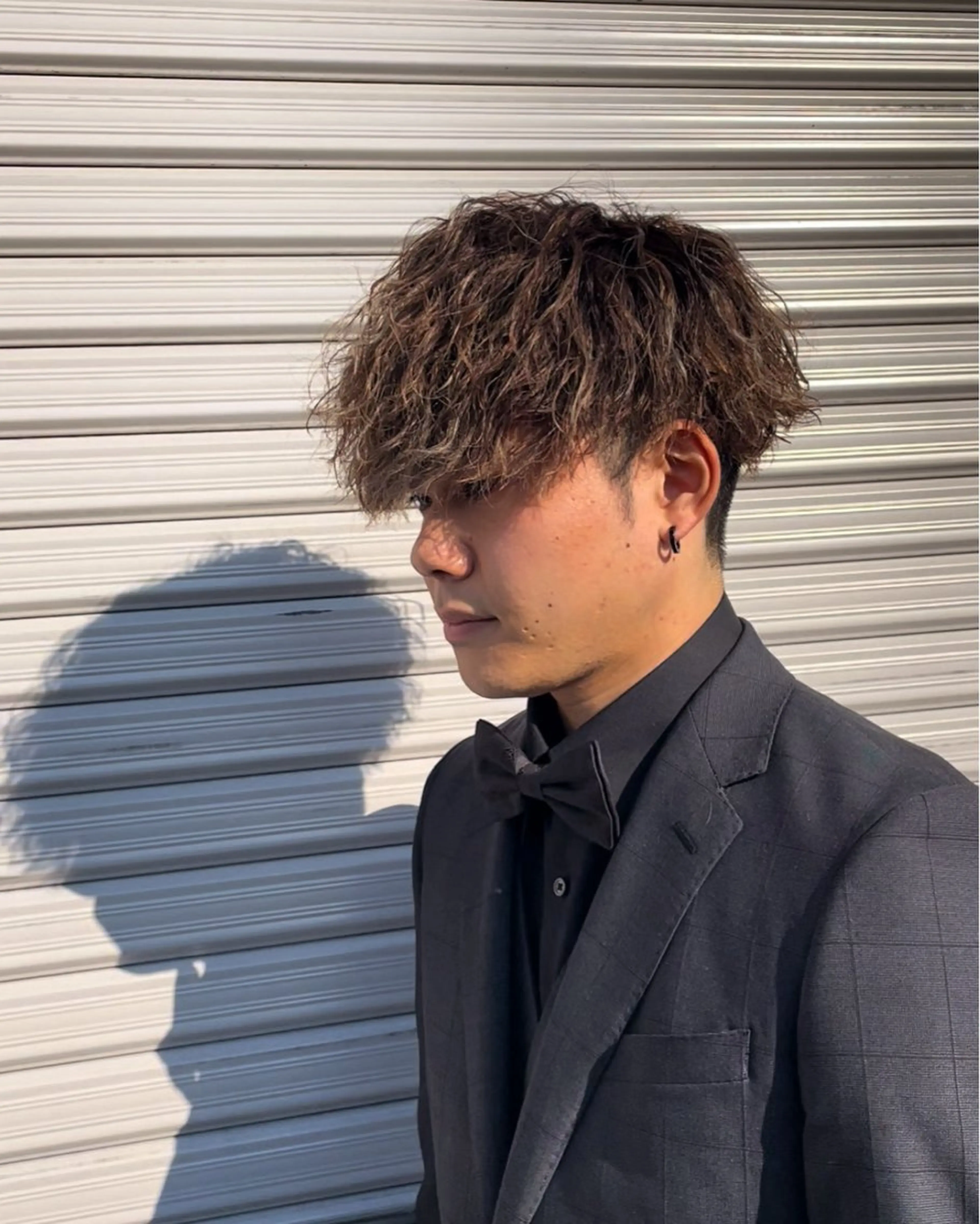 カラー パーマ メンズ メンズハイライト メンズパーマ ハイライトカラー 野村 朋生のヘアスタイル