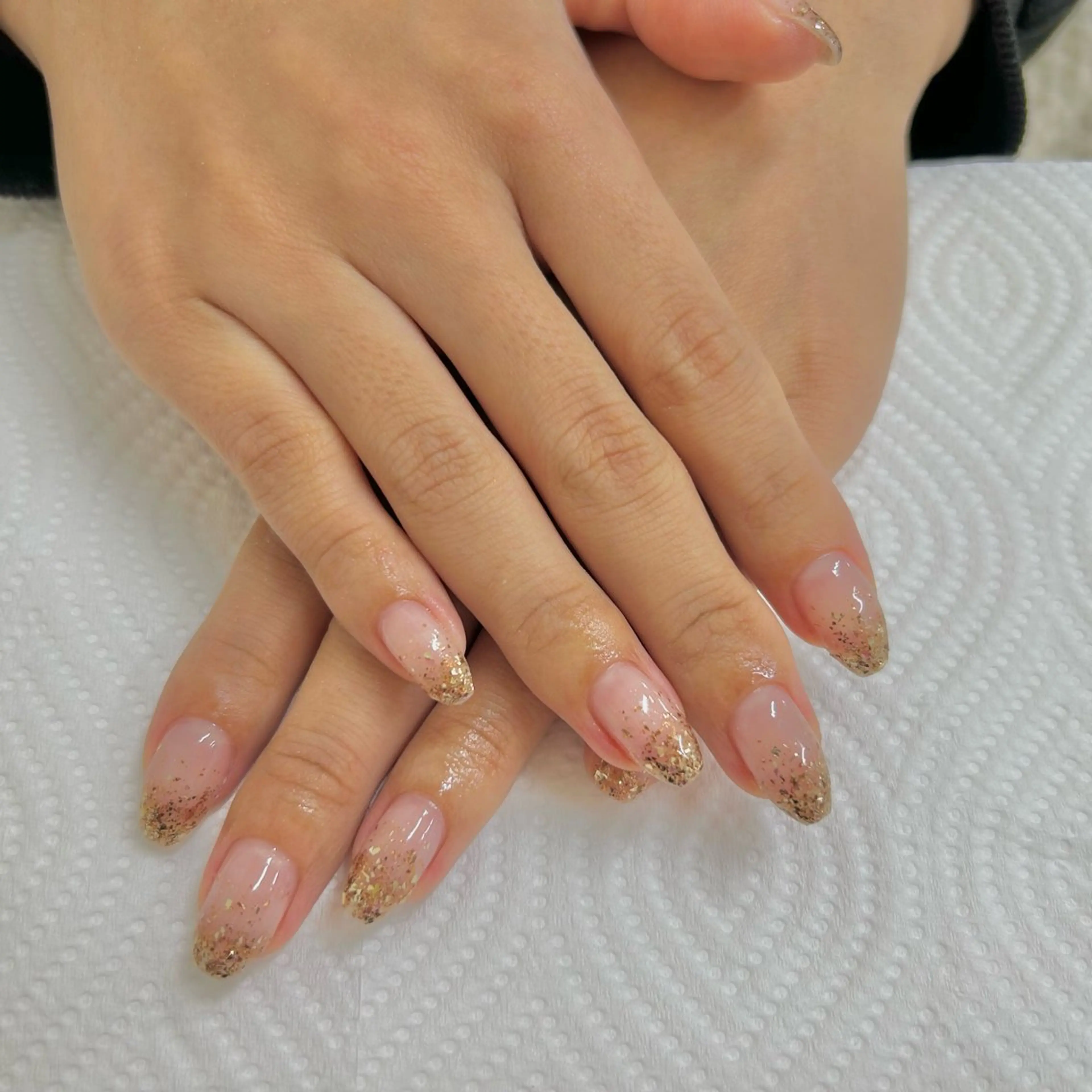 ネイル キラキラネイル ラメ(グリッター) ラメグラデーション 冬ネイル クリスマス ハンドネイル 片倉 愛美のネイルデザイン