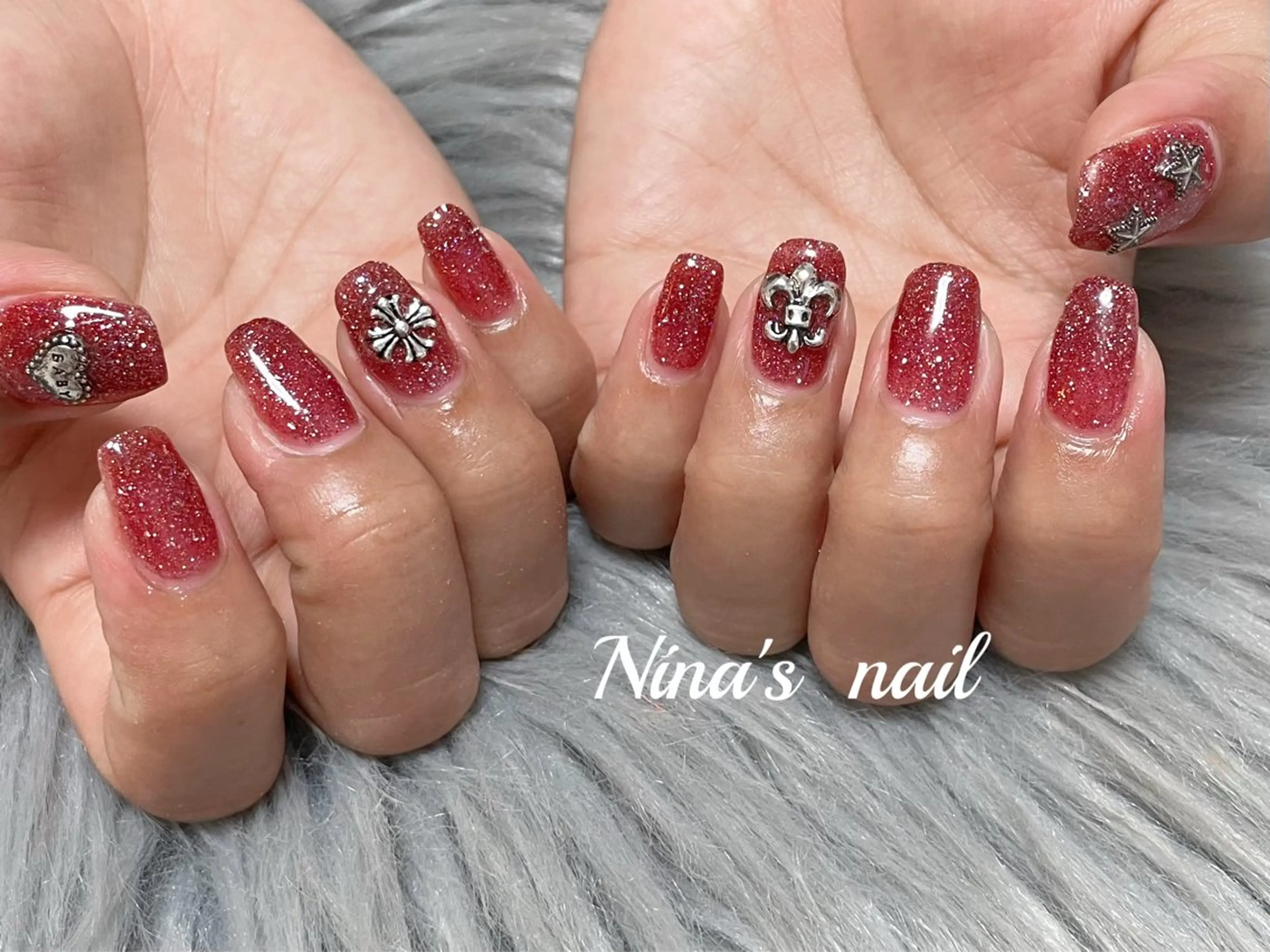 ネイル フラッシュネイル 赤色 ハンドネイル Nina's nailのネイルデザイン