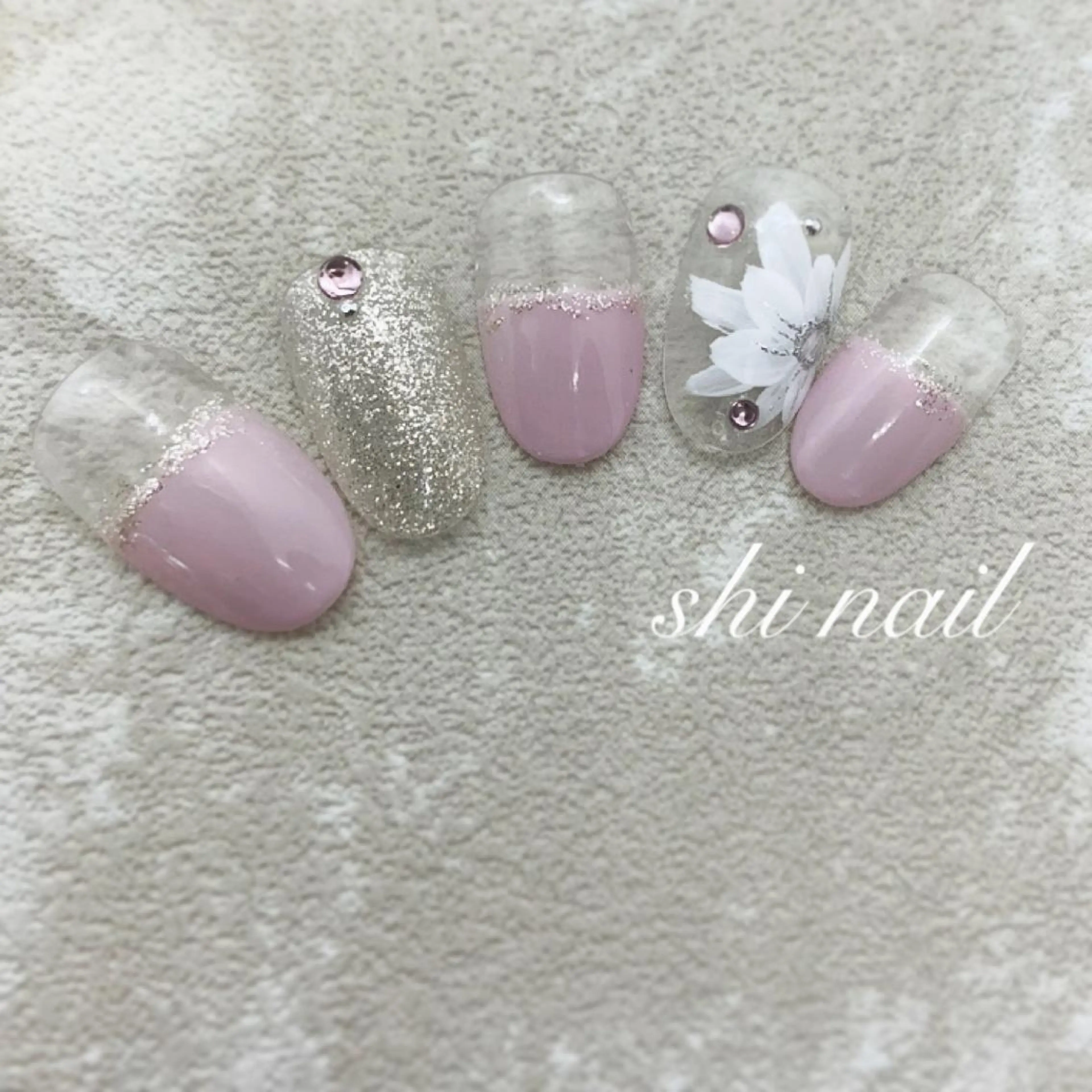ネイル shi nail所属・KLEE NAIL クレーネイルのネイルデザイン