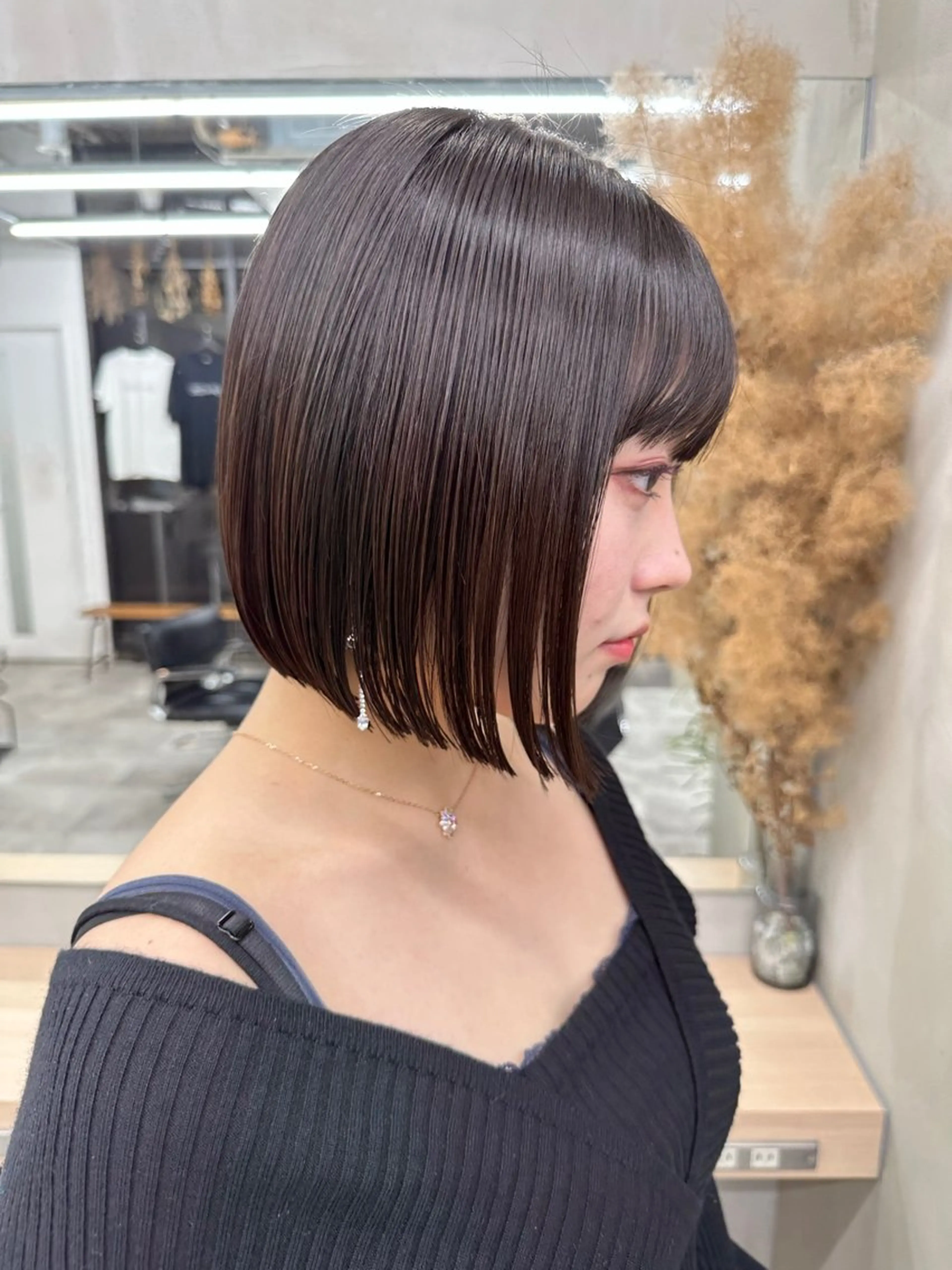 ショート カット ヘアカラー 切りっぱなしボブ/ 小顔ボブNANAのヘアスタイル
