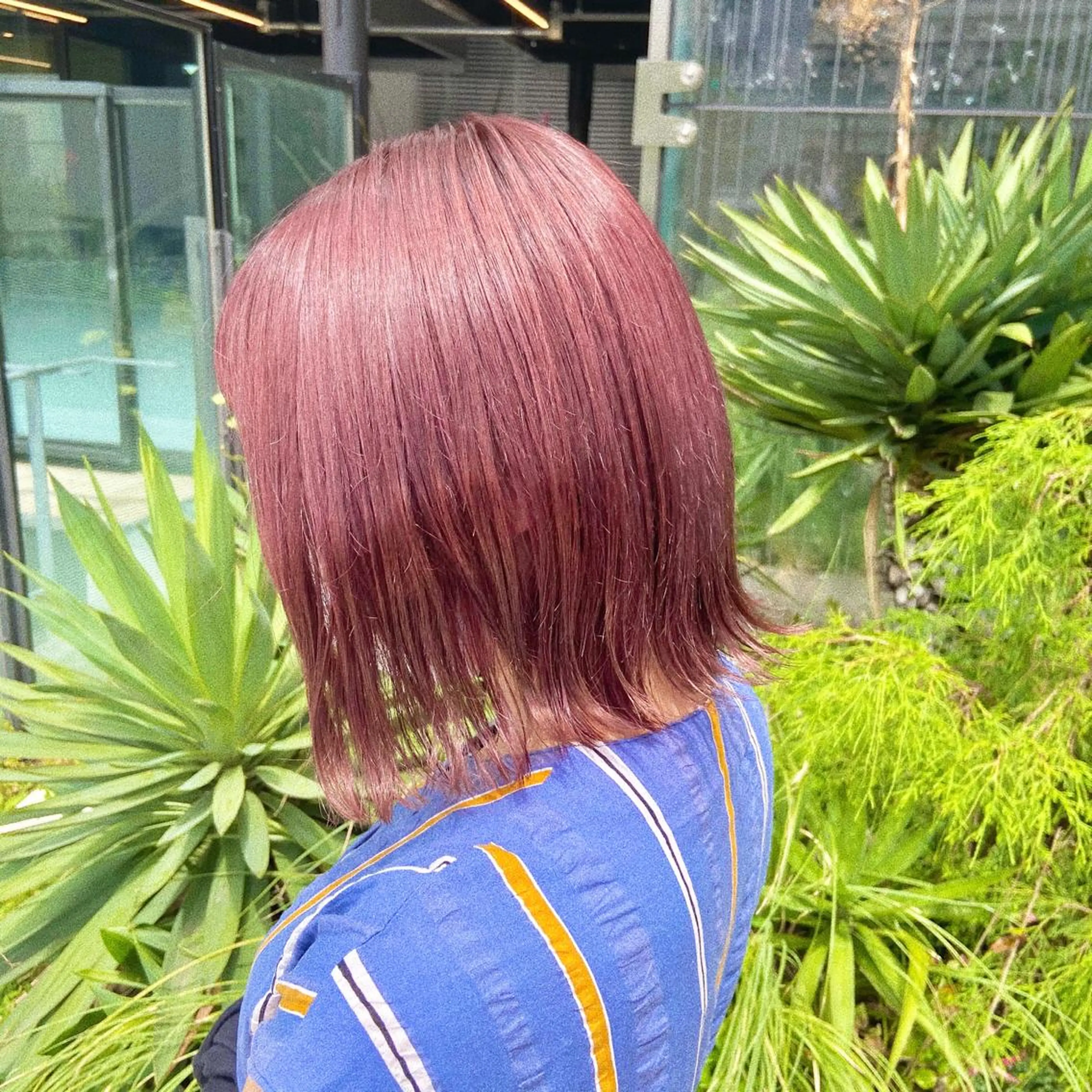 ミディアム カラー PULSE yokohama所属・レイヤー |オリーブ |ヘーゼルベージュのヘアスタイル